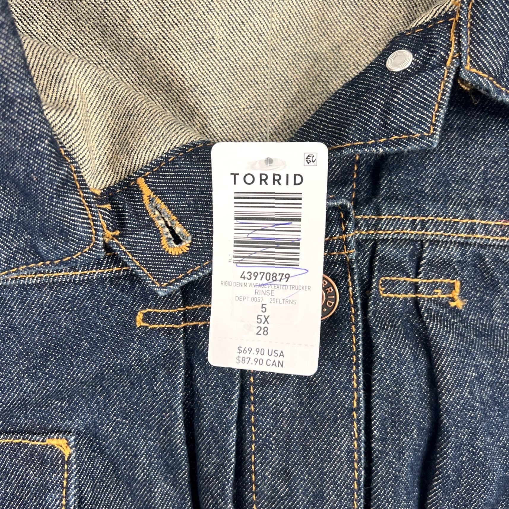 Torrid Torrid Jacket Womens 5 Plus Size Blue Jeans Dark Wash Crop Button Front Cotton Basic Jacket Size 27" / US 4 / IT 40 - 4 Thumbnail