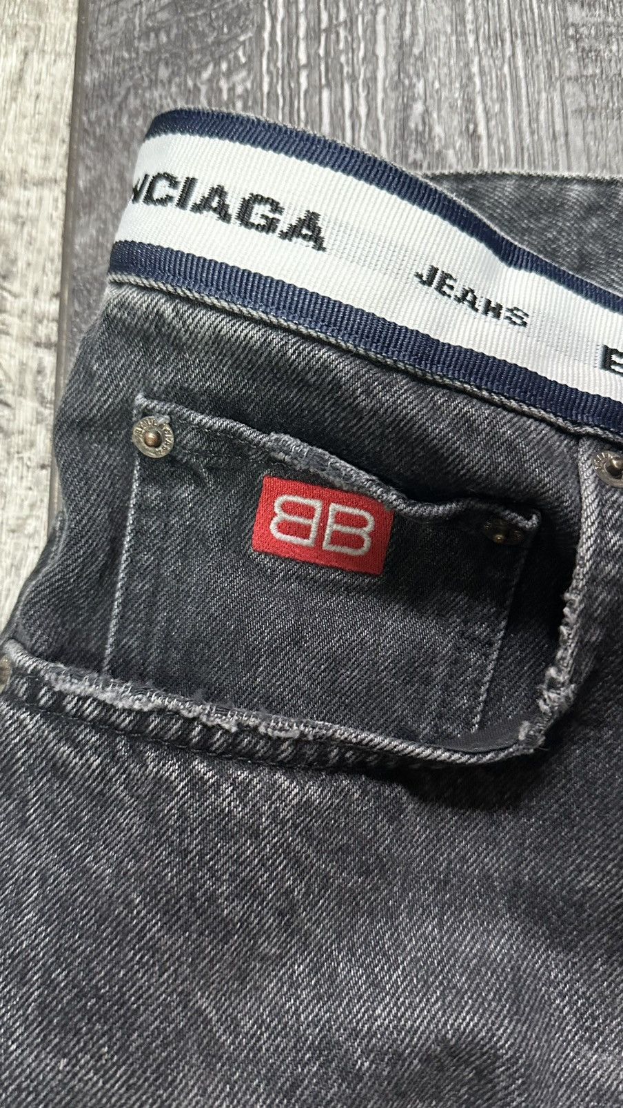 Balenciaga Balenciaga logo wasitband jeans Size US 34 / EU 50 - 3 Thumbnail