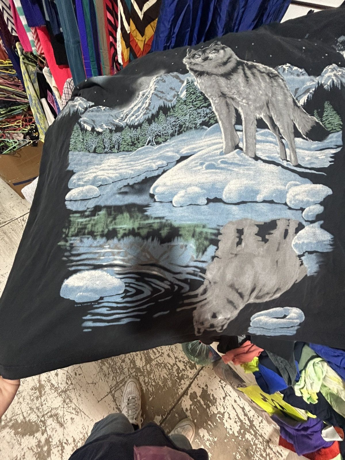 Liquid Blue vintage artic wolf american liquid blue 1996 Size US XXL / EU 58 / 5 - 2 Thumbnail