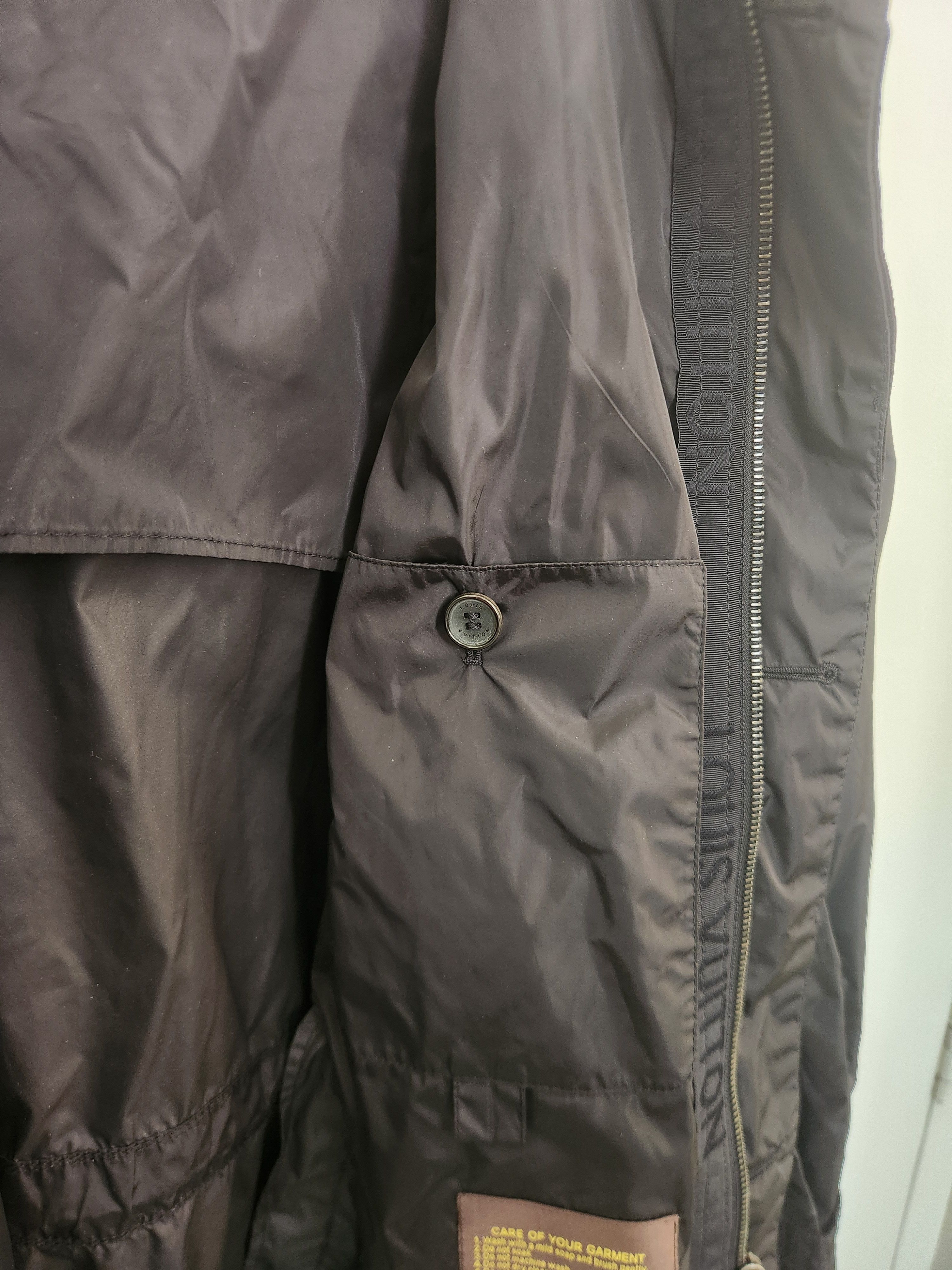 Louis Vuitton LV Black spray light weight vintage jacket monogram Size US S / EU 44-46 / 1 - 4 Thumbnail