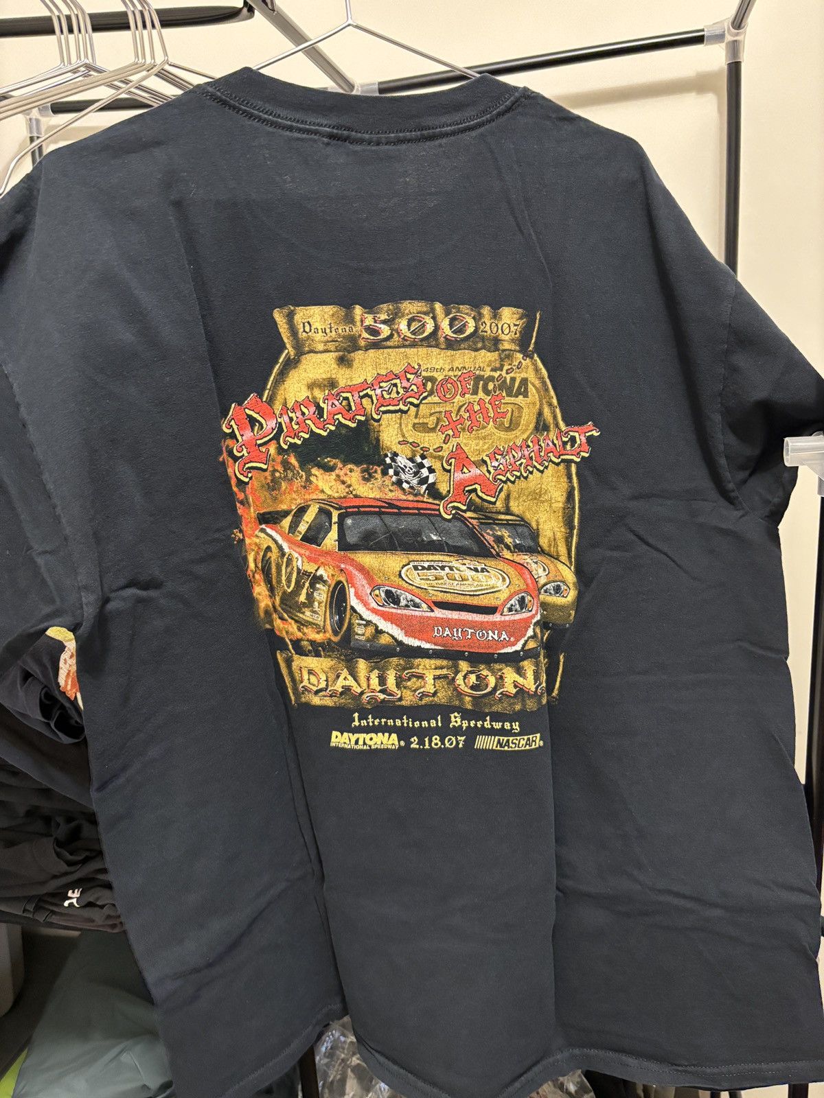 Vintage Daytona 2007 International Speedway Black Vintage T Shirt Size US L / EU 52-54 / 3 - 4 Thumbnail