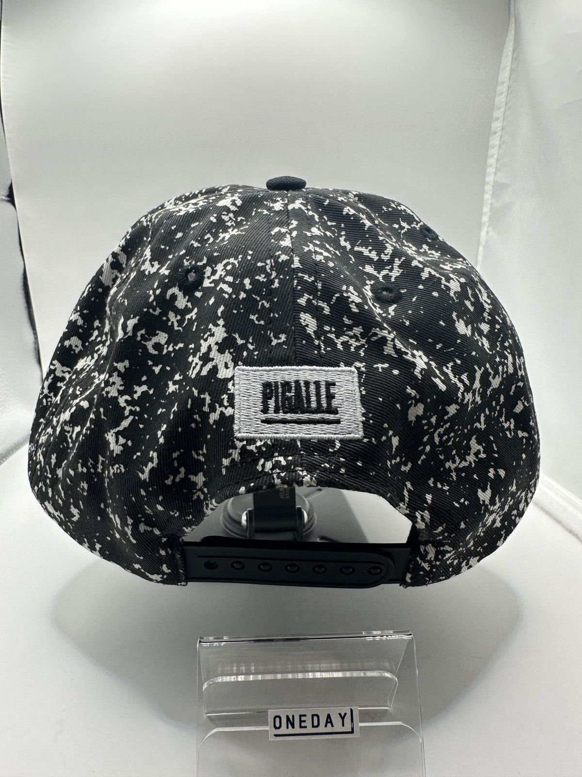 Pigalle Pigalle Hat Size ONE SIZE - 3 Thumbnail