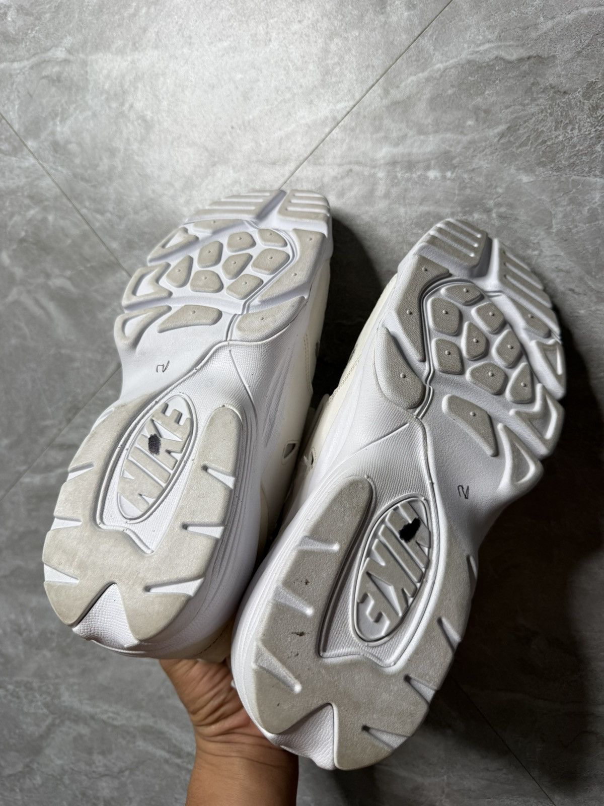 Comme des Garcons Nike Air Carnivore CDG Size US 8 / EU 41 - 8 Thumbnail