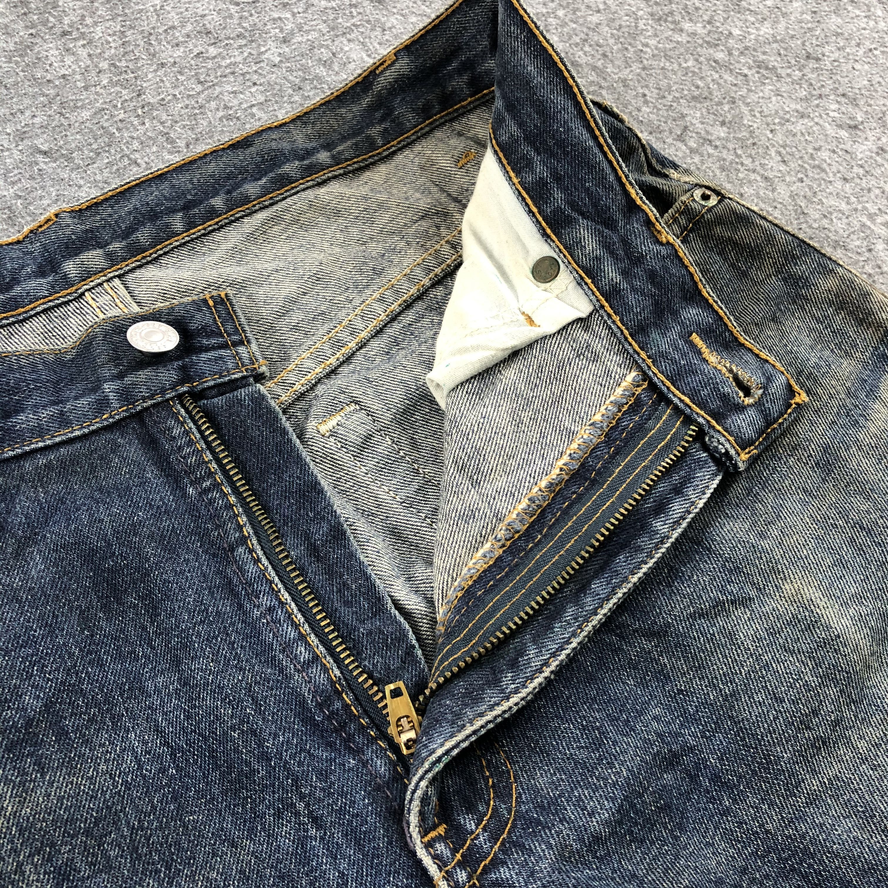 Levi's Vintage Levis 528 Jeans Rusty Blue Denim KJ506 Size US 31 - 8 Thumbnail