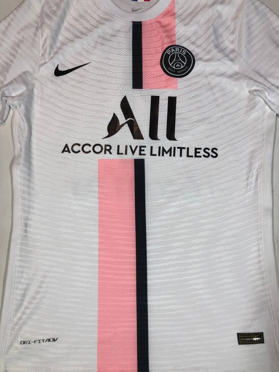 Nike Nike T Shirt Paris Saint Germain SERGIO RAMOS 4 Size US XL / EU 56 / 4 - 4 Thumbnail