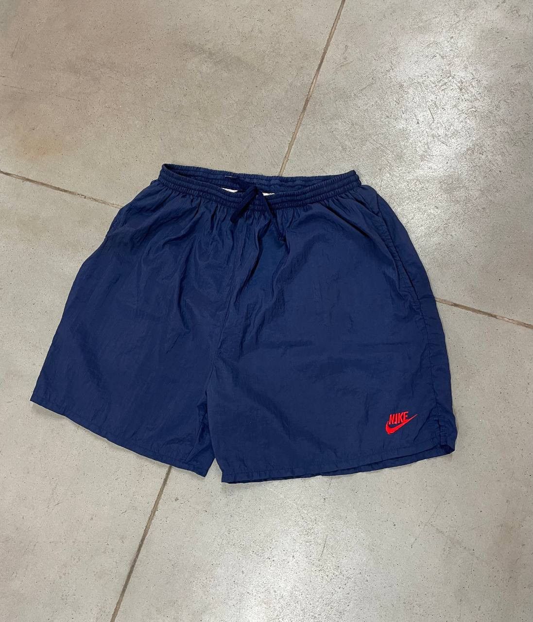 Nike Vintage Nike Shorts Big Swoosh Logo Size US 34 / EU 50 - 1 Thumbnail