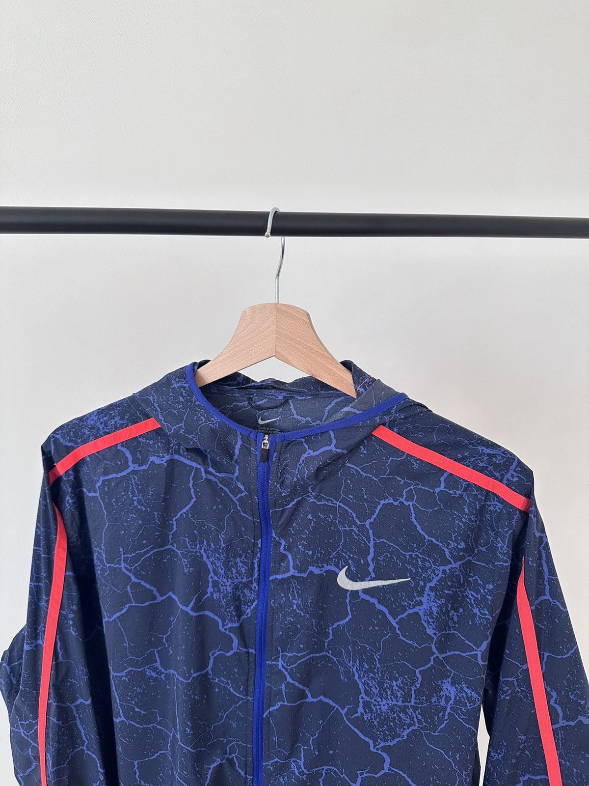Nike IMPOSSIBLY LIGHT BLUE NIKE LIGHTNING JACKET Mens M Size US M / EU 48-50 / 2 - 13 Thumbnail