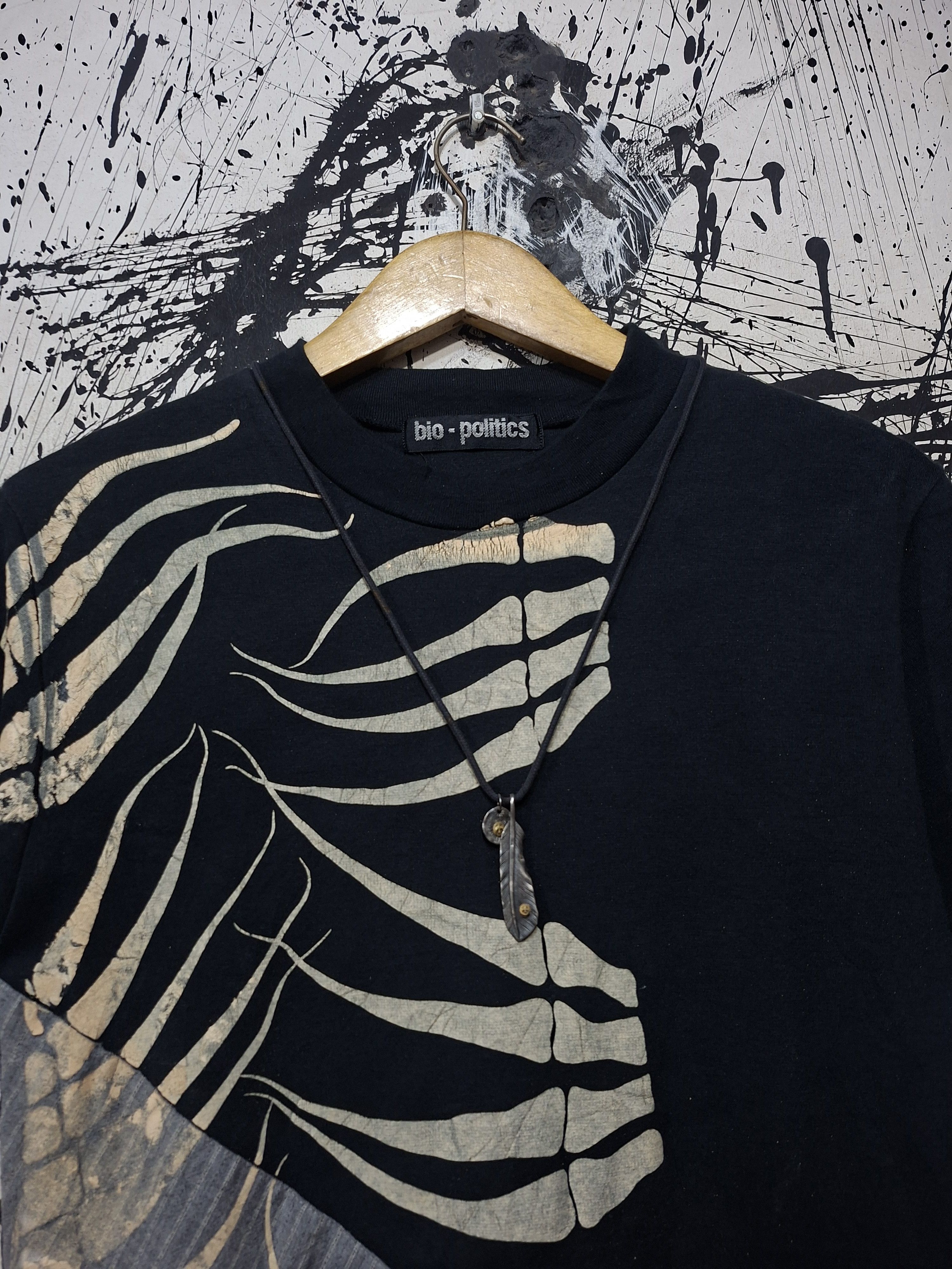 If Six Was Nine 00'S BIO-POLITICS "SKELETON ASYMMETRIC" VKEI T-SHIRT Size US M / EU 48-50 / 2 - 3 Thumbnail