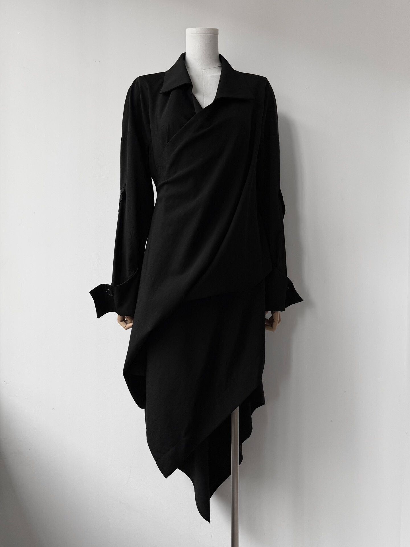 Yohji Yamamoto Yohji Yamamoto Femme 18AW Runway Coat Size S / US 4 / IT 40 - 1 Thumbnail