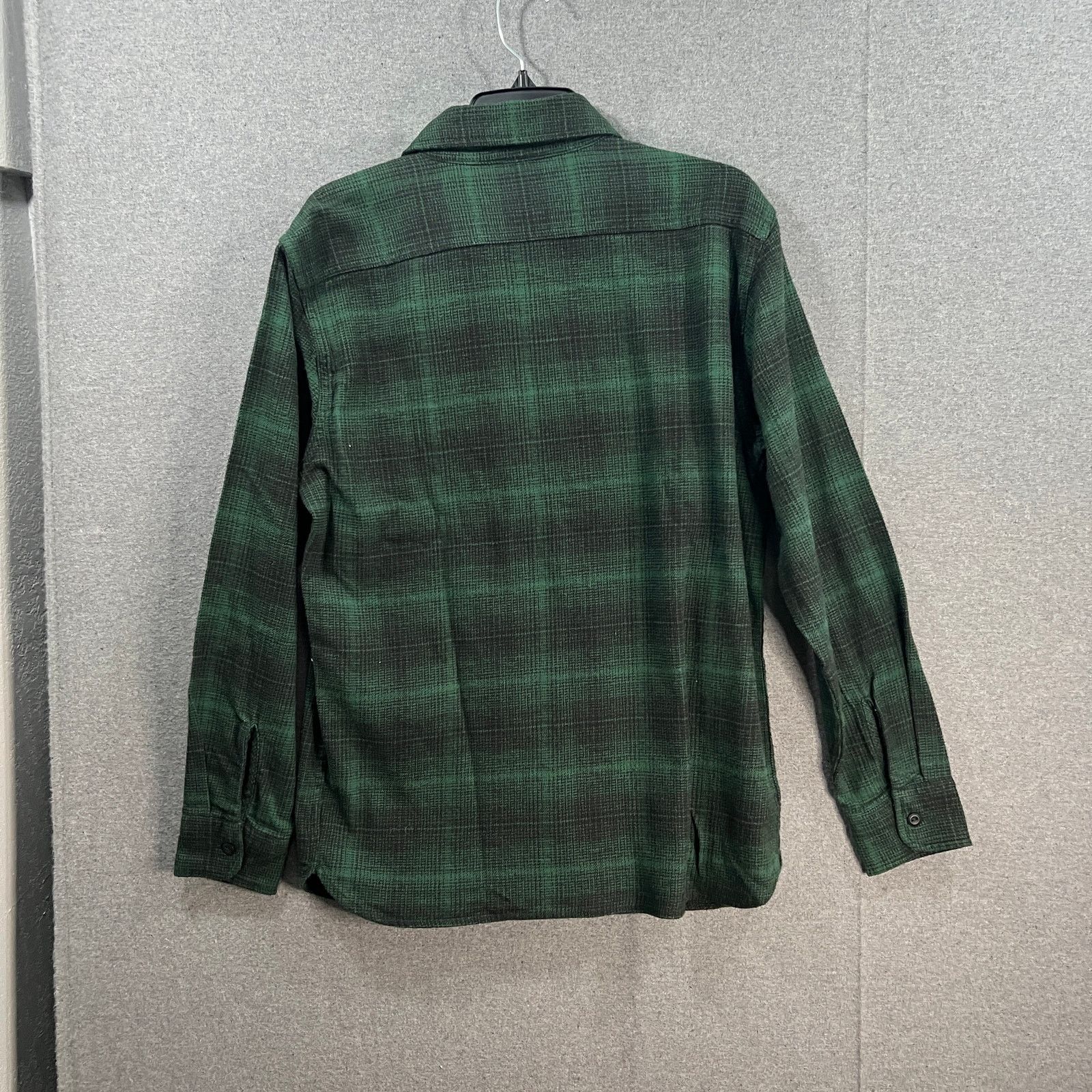 Other Levis Shirt Mens Button Up Green Buffalo Plaid Casual Size US S / EU 44-46 / 1 - 2 Thumbnail