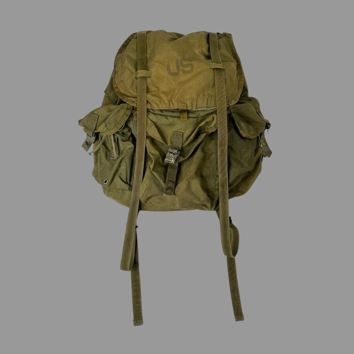 Vintage Vintage U.S. military combat field pack back pack Size ONE SIZE - 1 Thumbnail