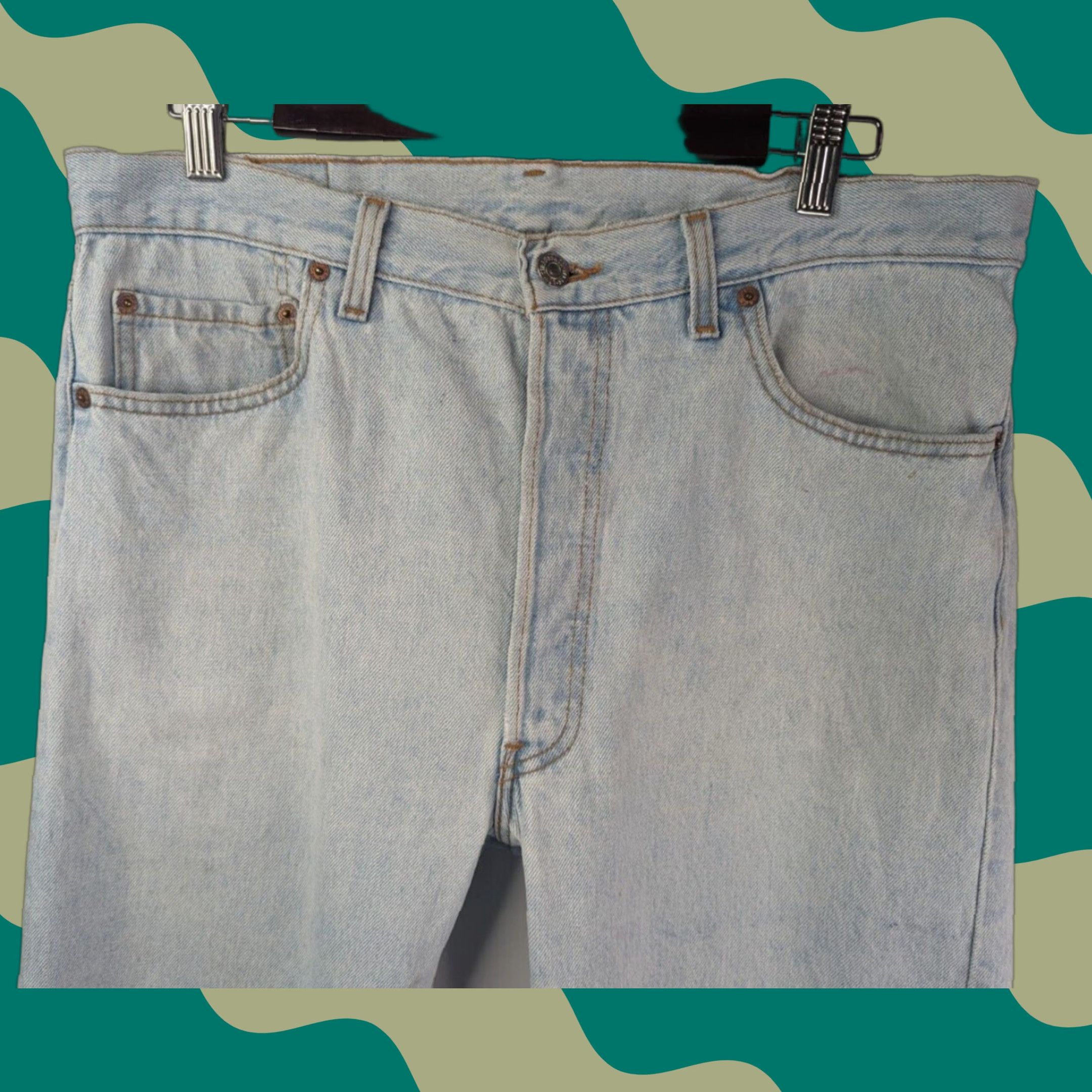 Levi's VINTAGE Levi’s 501 Jeans Men 36x32 Light Wash Button Fly USA 90s Style Straight Mens Jeans Size US 36 / EU 52 - 1 Thumbnail