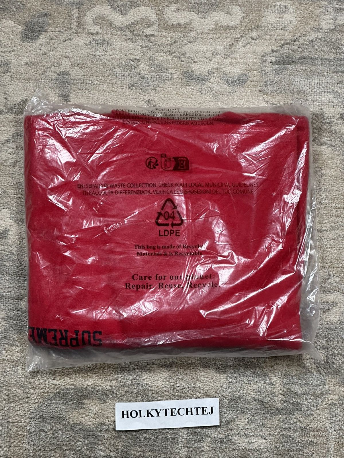 Supreme Supreme Fight For NY Tee - Red - XL - FW23 Size US XL / EU 56 / 4 - 8 Thumbnail