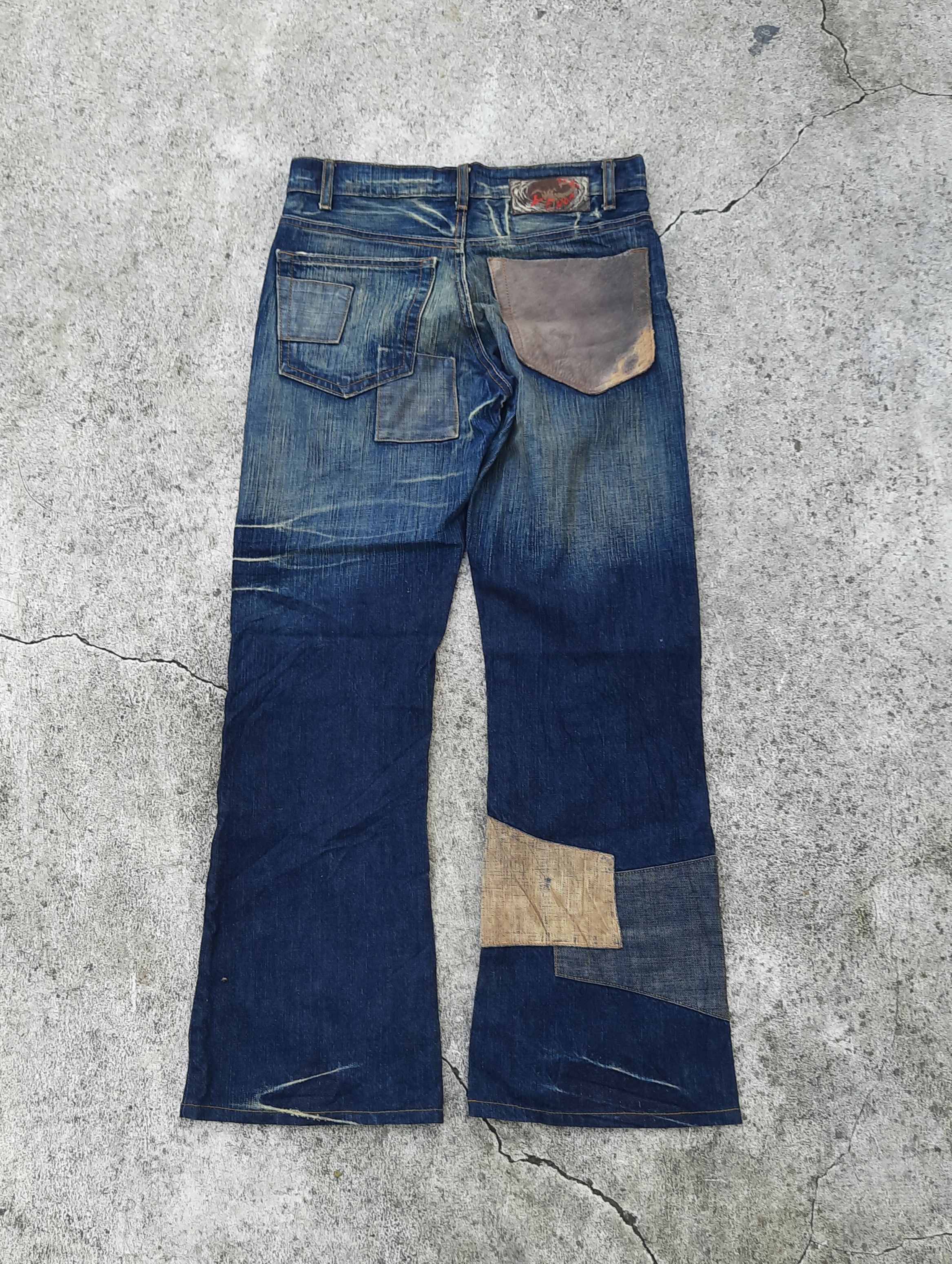 If Six Was Nine × Isamu Katayama Backlash Pure Venom Horsehide Patch Flare Jeans Size US 31 - 5 Thumbnail