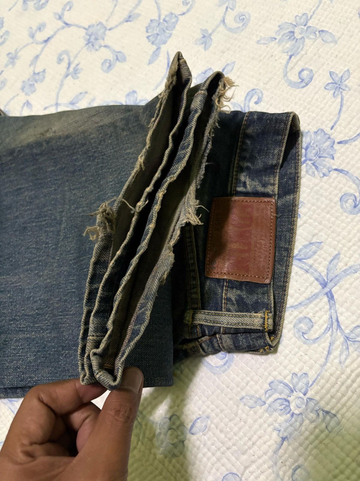 Edwin × Vintage Edwin Denim Pant Distressed Style made in Japan Size US 32 / EU 48 - 14 Thumbnail