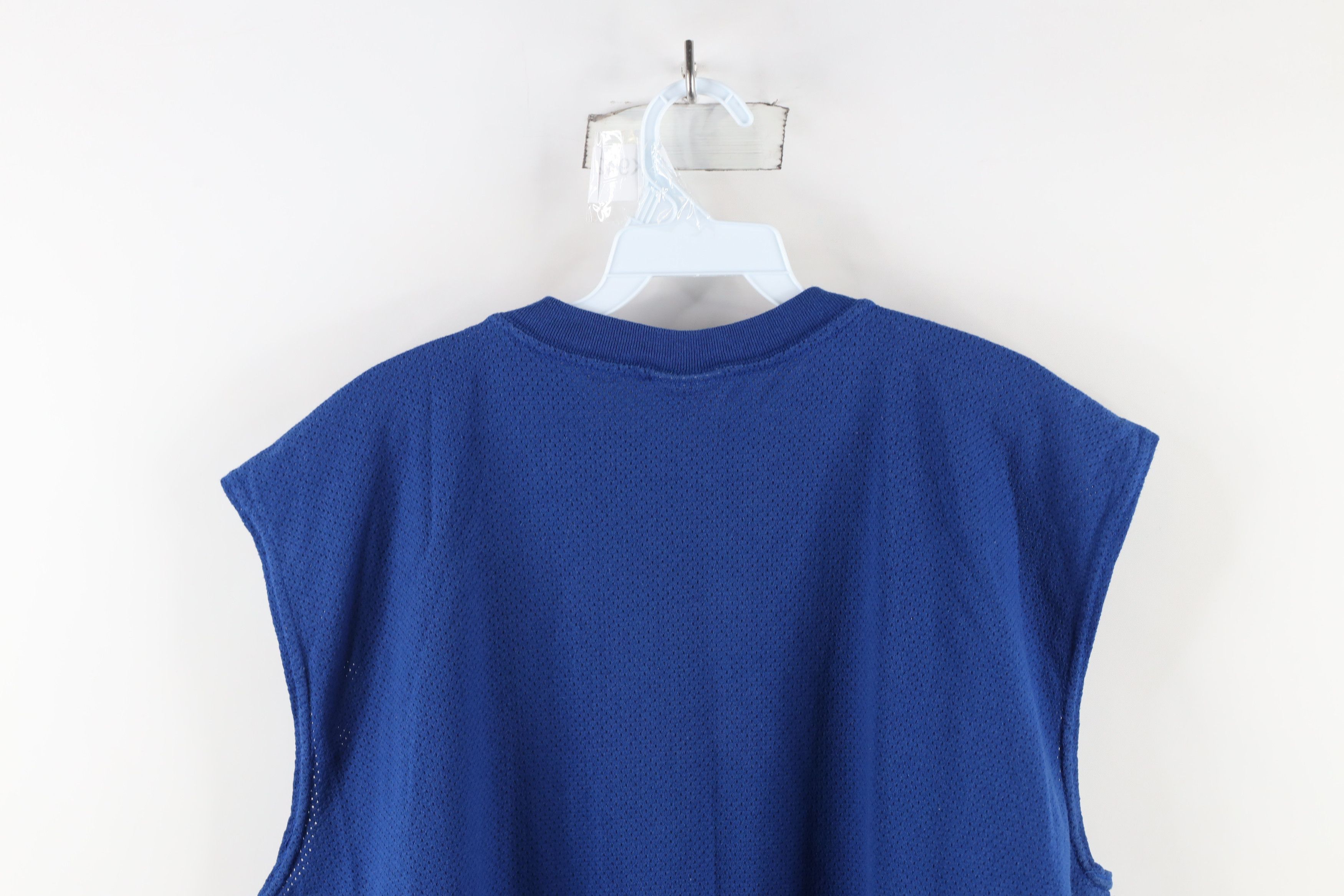 Vintage Vintage 90s Streetwear Mesh Sleeveless Muscle T-Shirt Blue Size US L / EU 52-54 / 3 - 9 Thumbnail