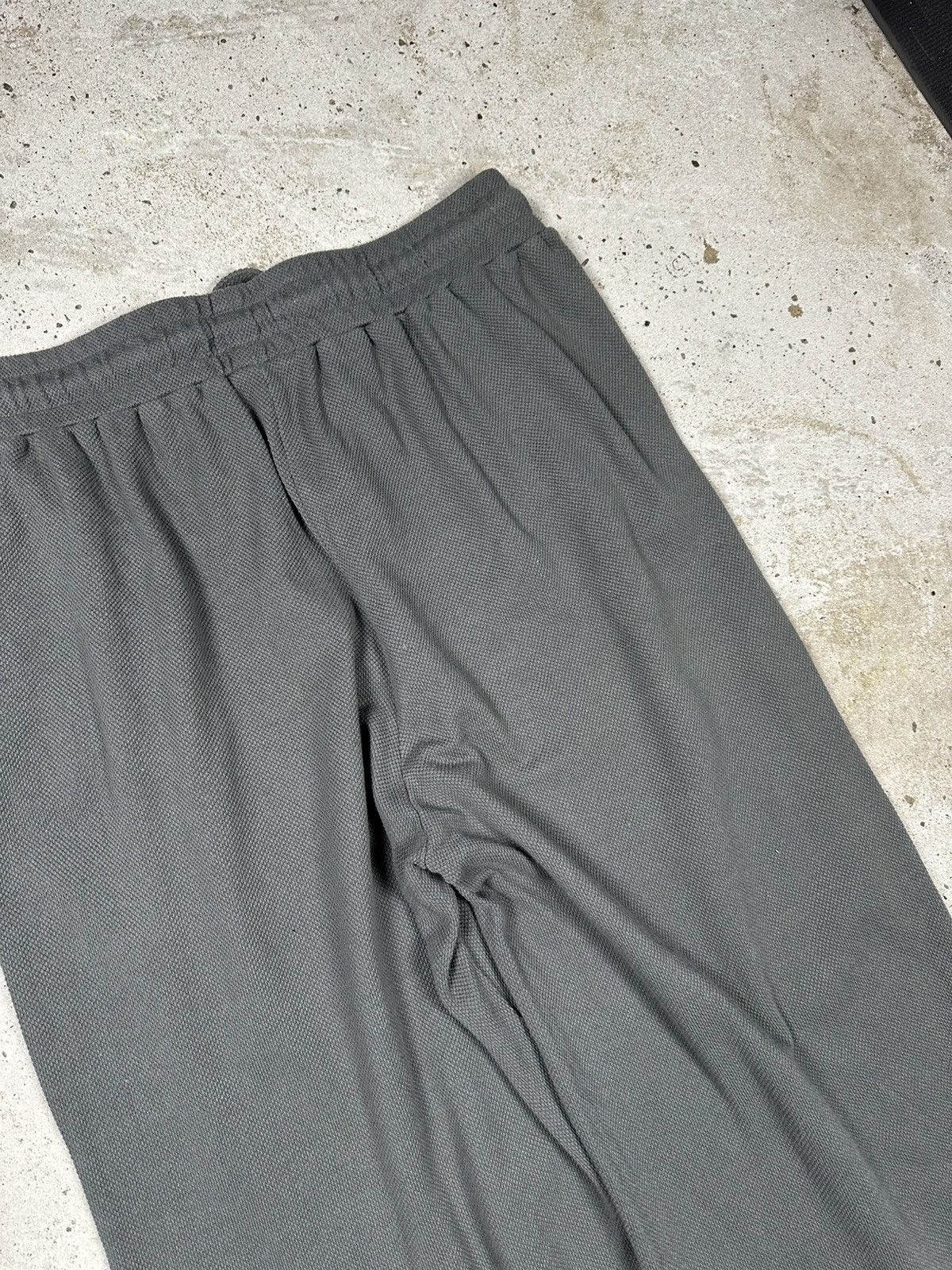 Japanese Brand × Vintage Vintage Y2K BAGGY Gray Wide Legs Sweatpants Loose Knit Size US 36 / EU 52 - 12 Thumbnail