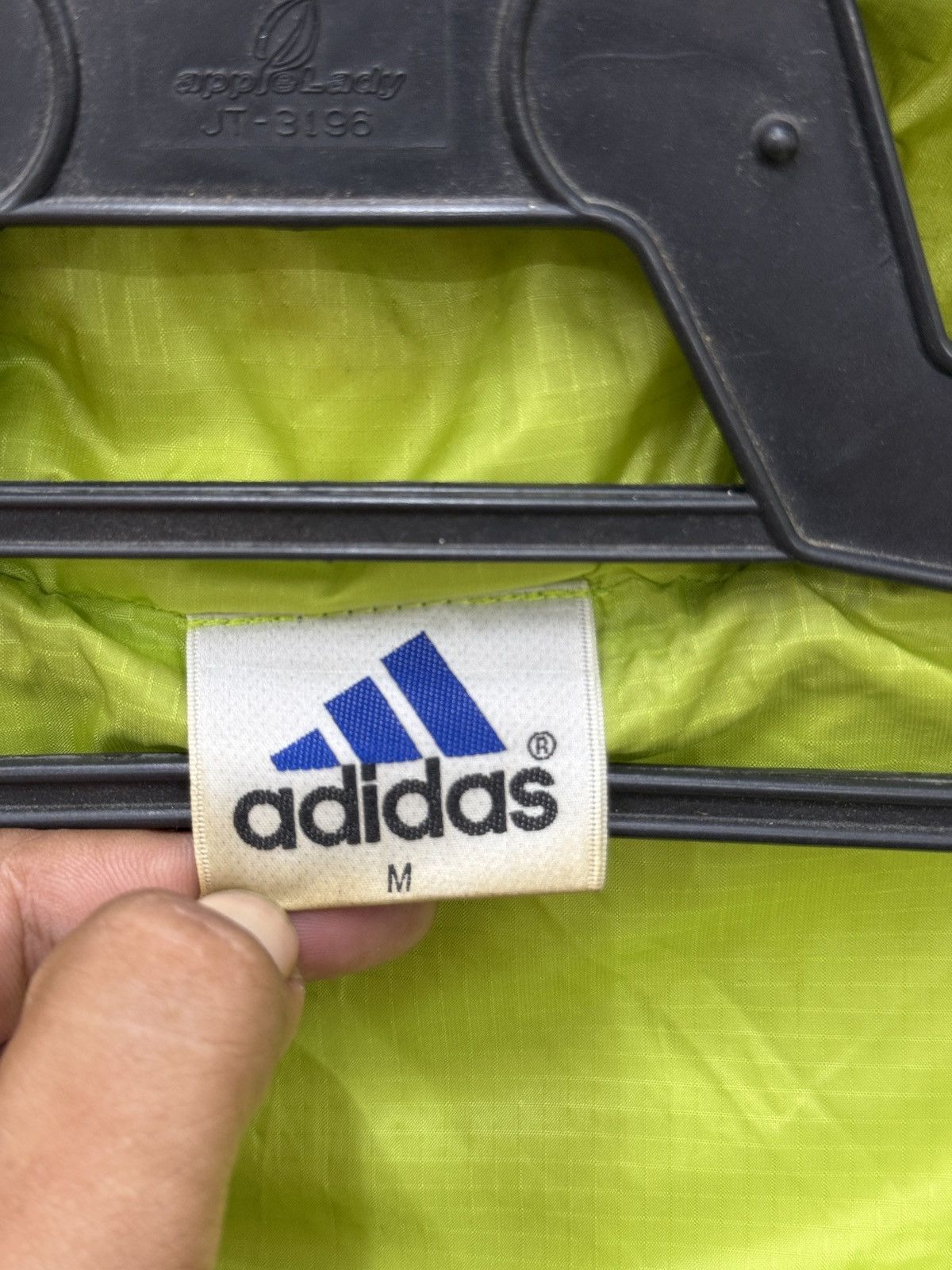 Adidas 🔥🔥🔥ARCHIVE VTG ADIDAS ADVENTURE PUFFER JACKET Size US M / EU 48-50 / 2 - 8 Thumbnail
