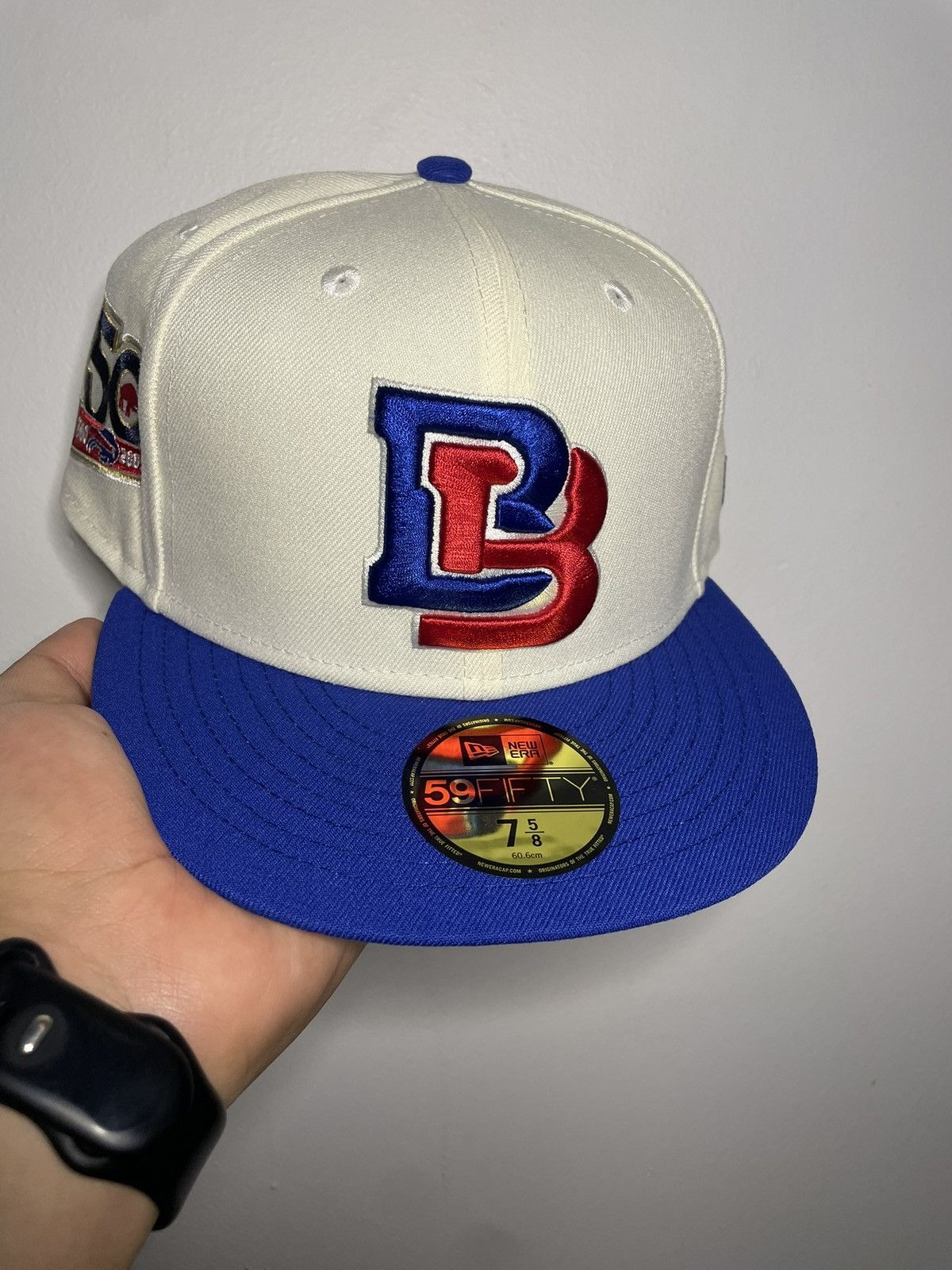 NFL × New Era Sz. 7 5/8 Brand New Buffalo Bills Fitted Hat Size ONE SIZE - 1 Thumbnail