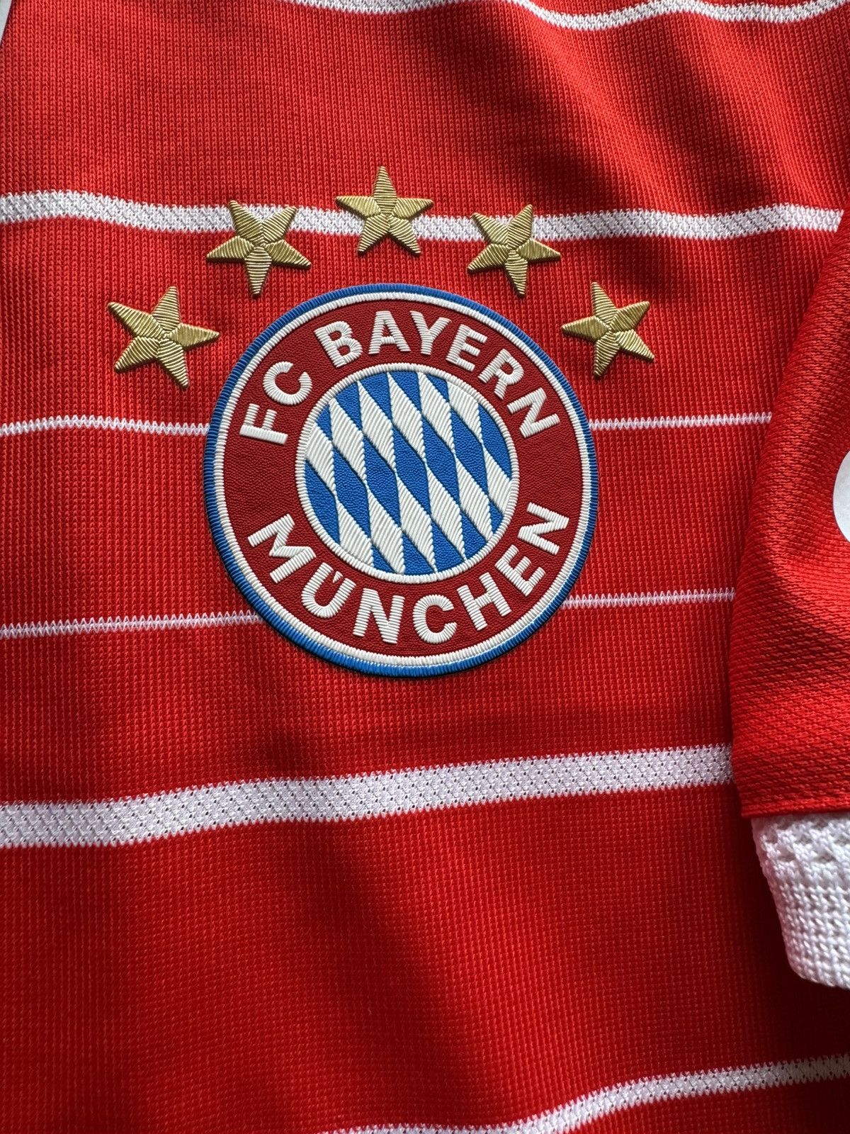 Adidas Bayern Munich 22/23 Müller #25 - Authentic Version - Size M Size US M / EU 48-50 / 2 - 6 Thumbnail