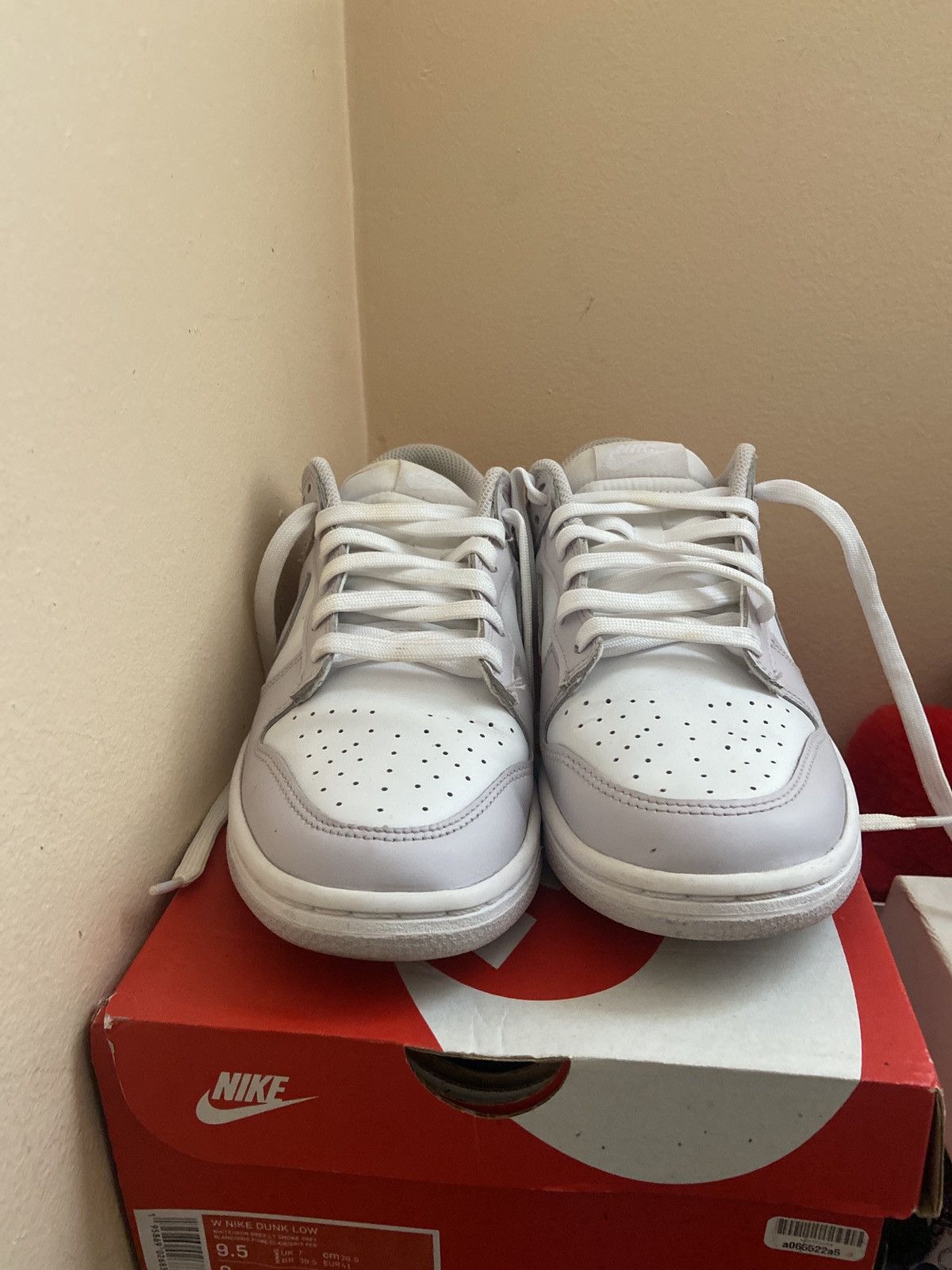 Nike Nike Dunk Low in Violet in a size 9 Size US 9 / IT 39 - 3 Thumbnail