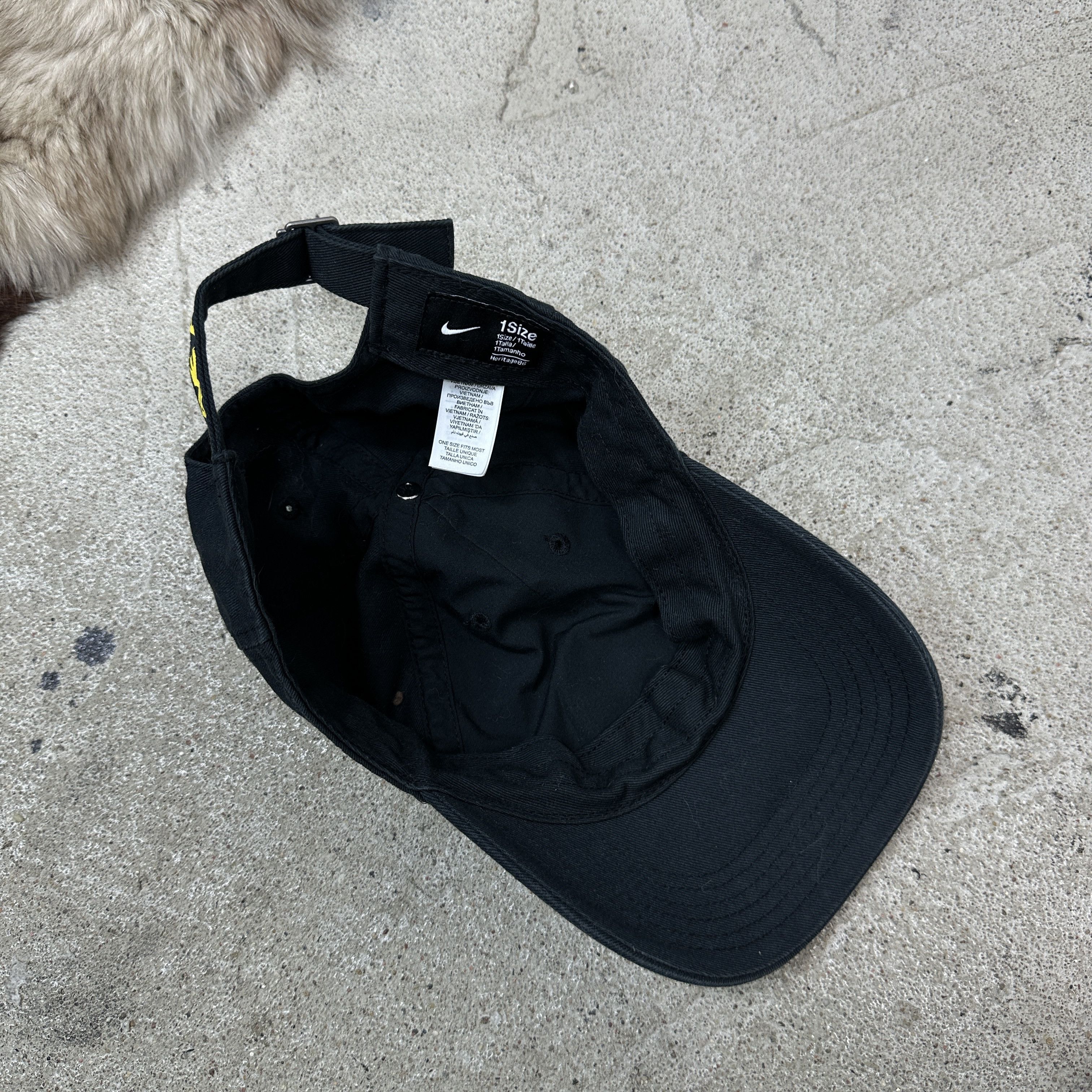 Nike Vintage Sporty Streetwear Skater Nike Smiley Face Cap Y2K Size ONE SIZE - 7 Thumbnail