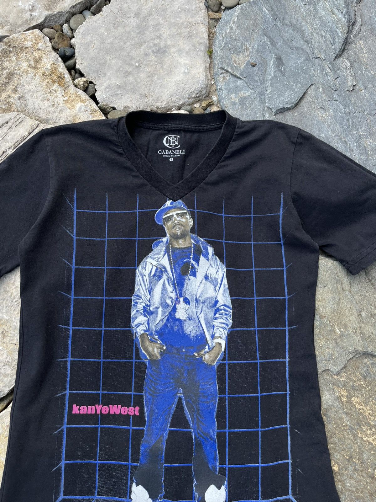 Band Tees × Kanye West × Vintage Vintage Rare KanYe West 2012 Mascotte v-neck t-shirt tee Size US S / EU 44-46 / 1 - 3 Thumbnail