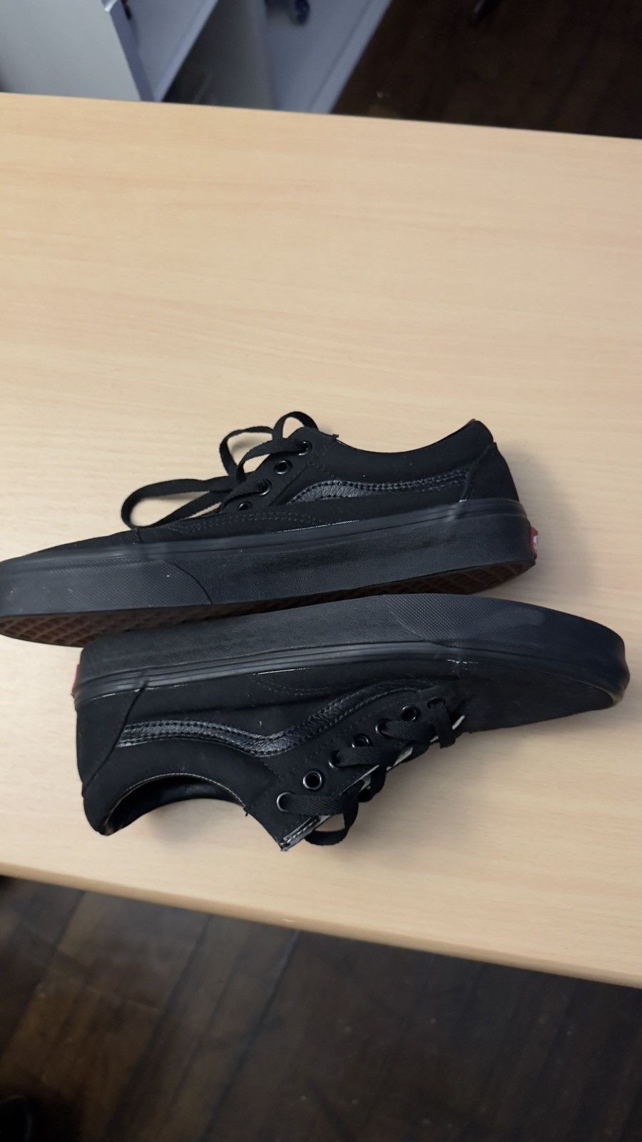 Vans Vans Old Skool All Black | Size 8 Men | Gently Used Size US 8 / EU 41 - 2 Thumbnail