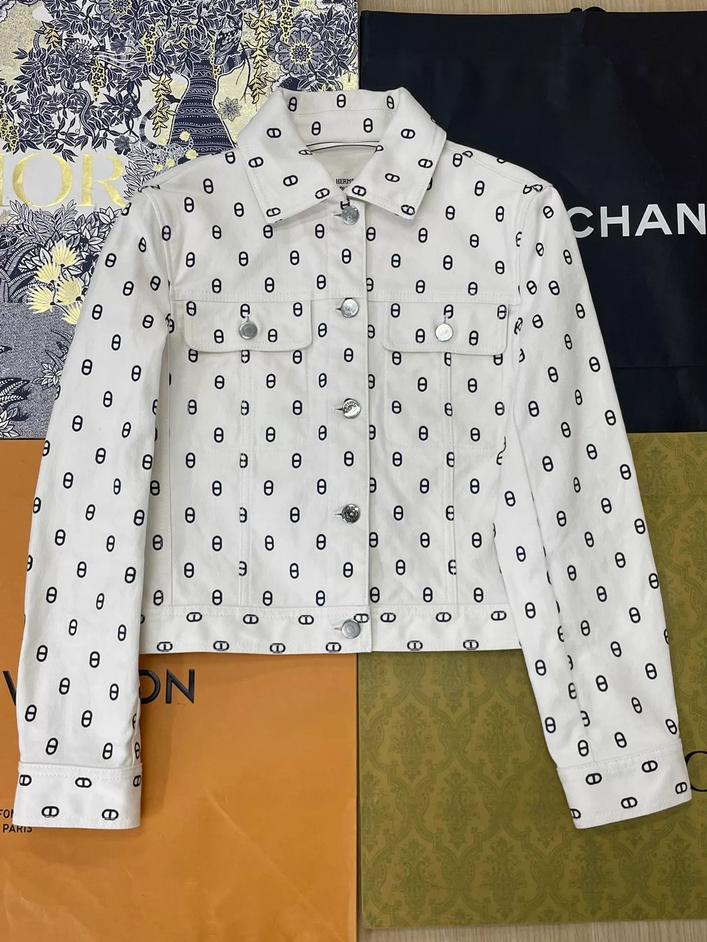 Hermes Hermes White Pig Nose Print Denim Jacket 36 Size XS / US 0-2 / IT 36-38 - 1 Thumbnail
