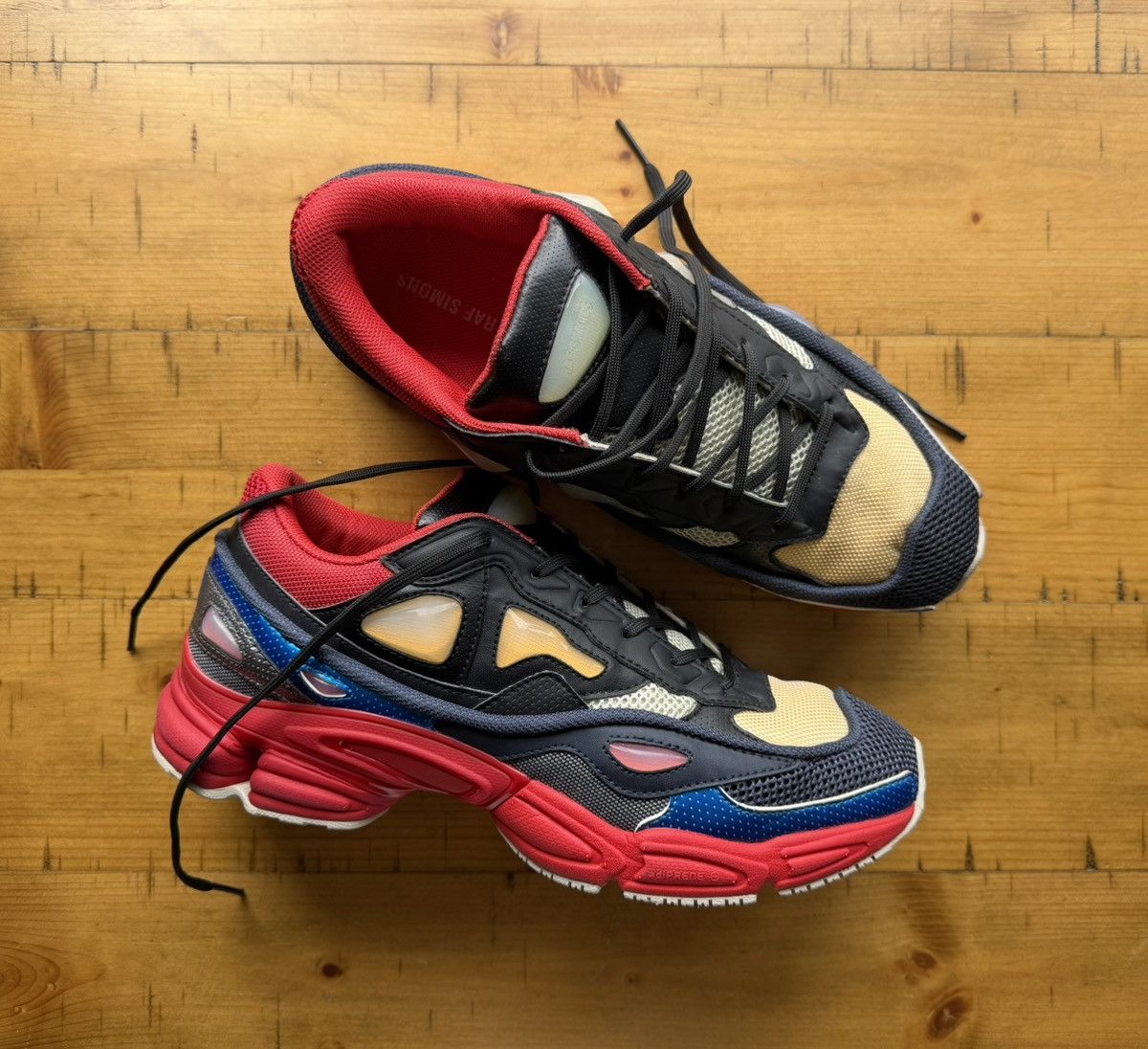 Raf Simons x Adidas Ozweego 2 FW14 Power Red B26076 UK9.5