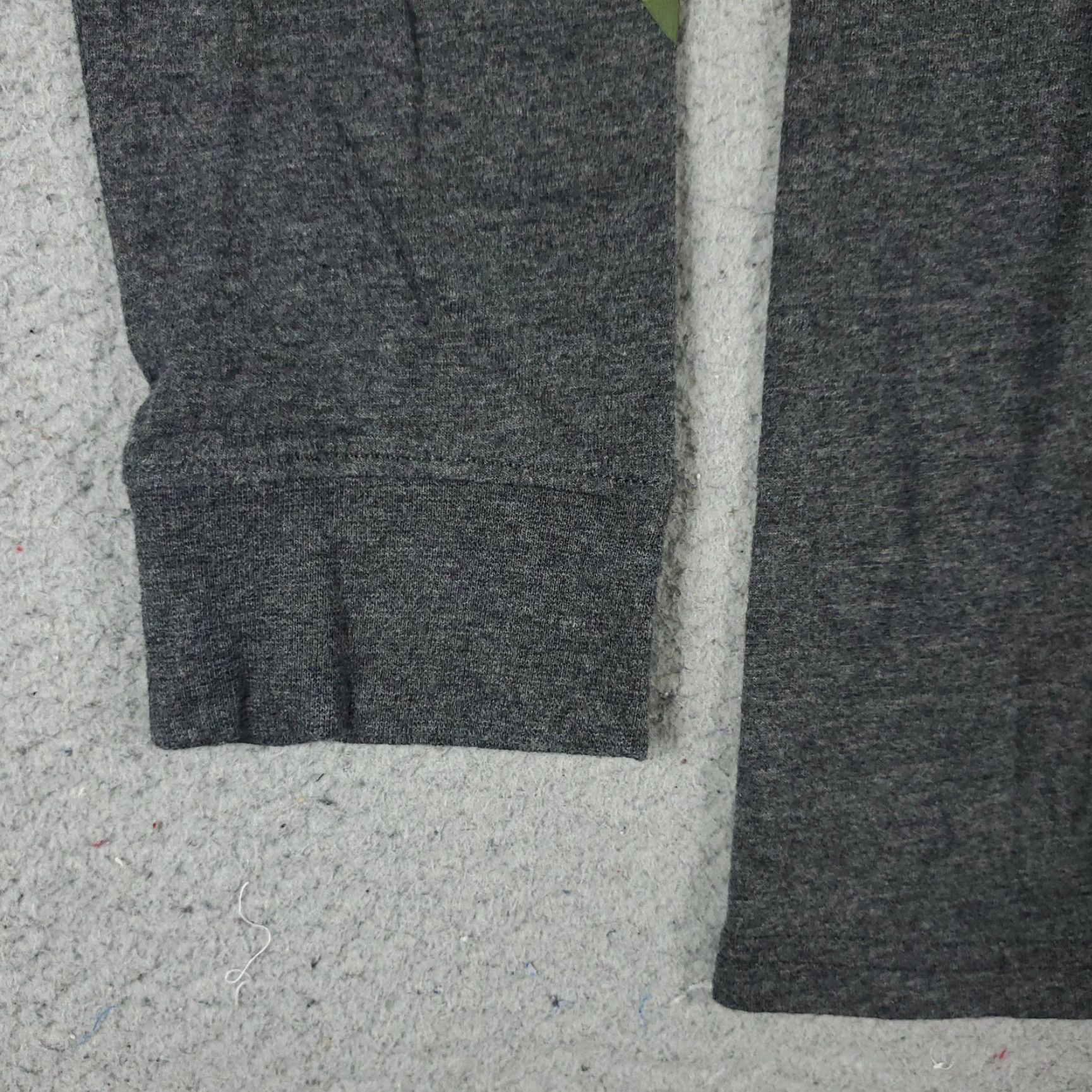 Champion Champion Long Sleeve T-Shirt Mens Large Gray Casual Crew Neck Sports Size US L / EU 52-54 / 3 - 4 Thumbnail