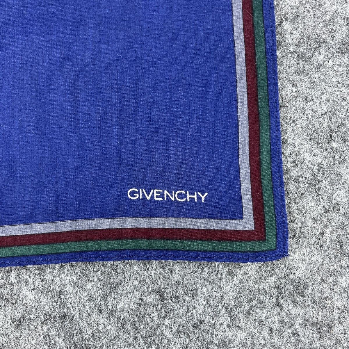 Vintage Givenchy Handkerchief / Bandana / Neckerchief B474 Size ONE SIZE - 3 Thumbnail