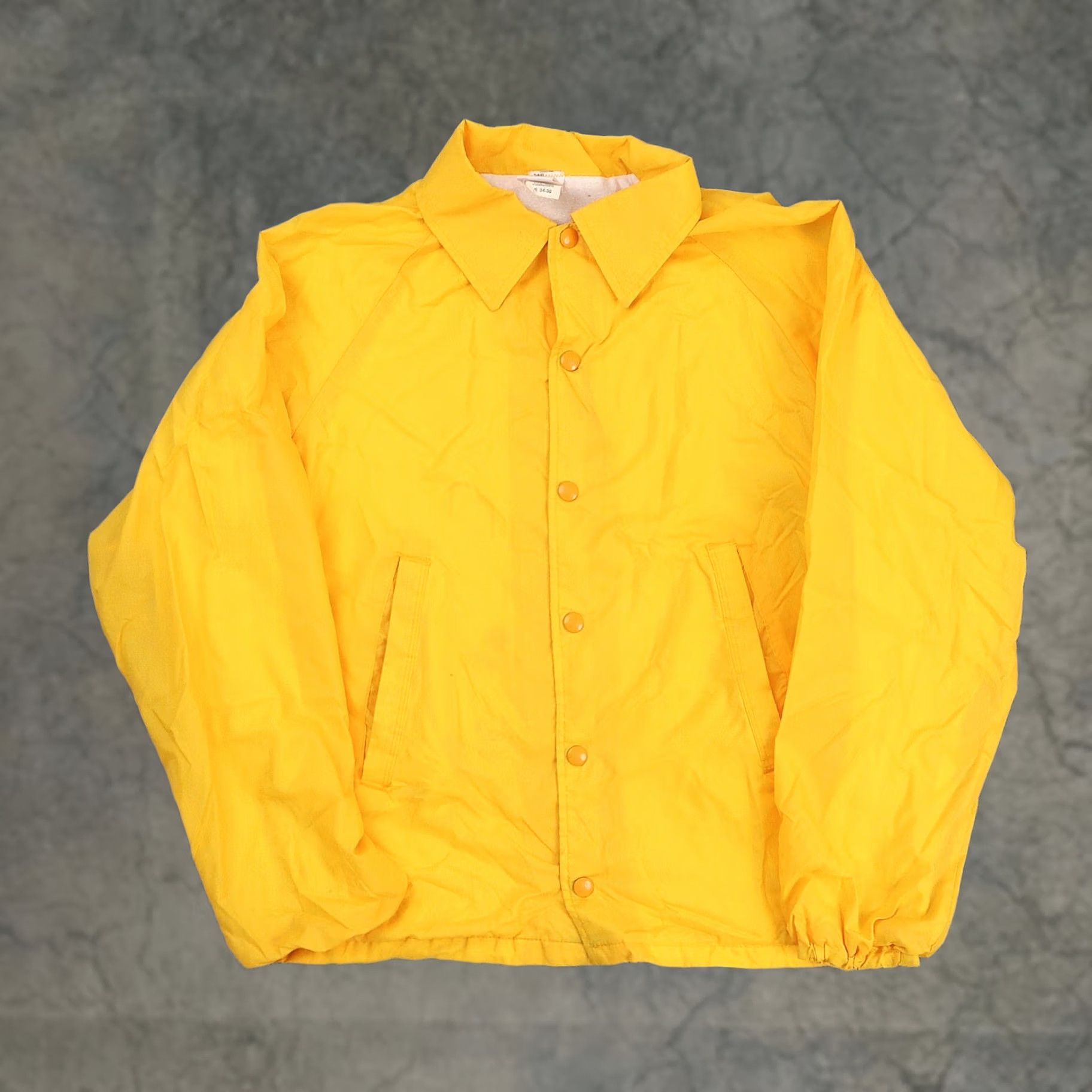 Jerzees VINTAGE JERZEES Russell Small Yellow Long Sleeve Satin Snap Collared Jacket Mens 80s Outdoor Sports Size US S / EU 44-46 / 1 - 1 Thumbnail