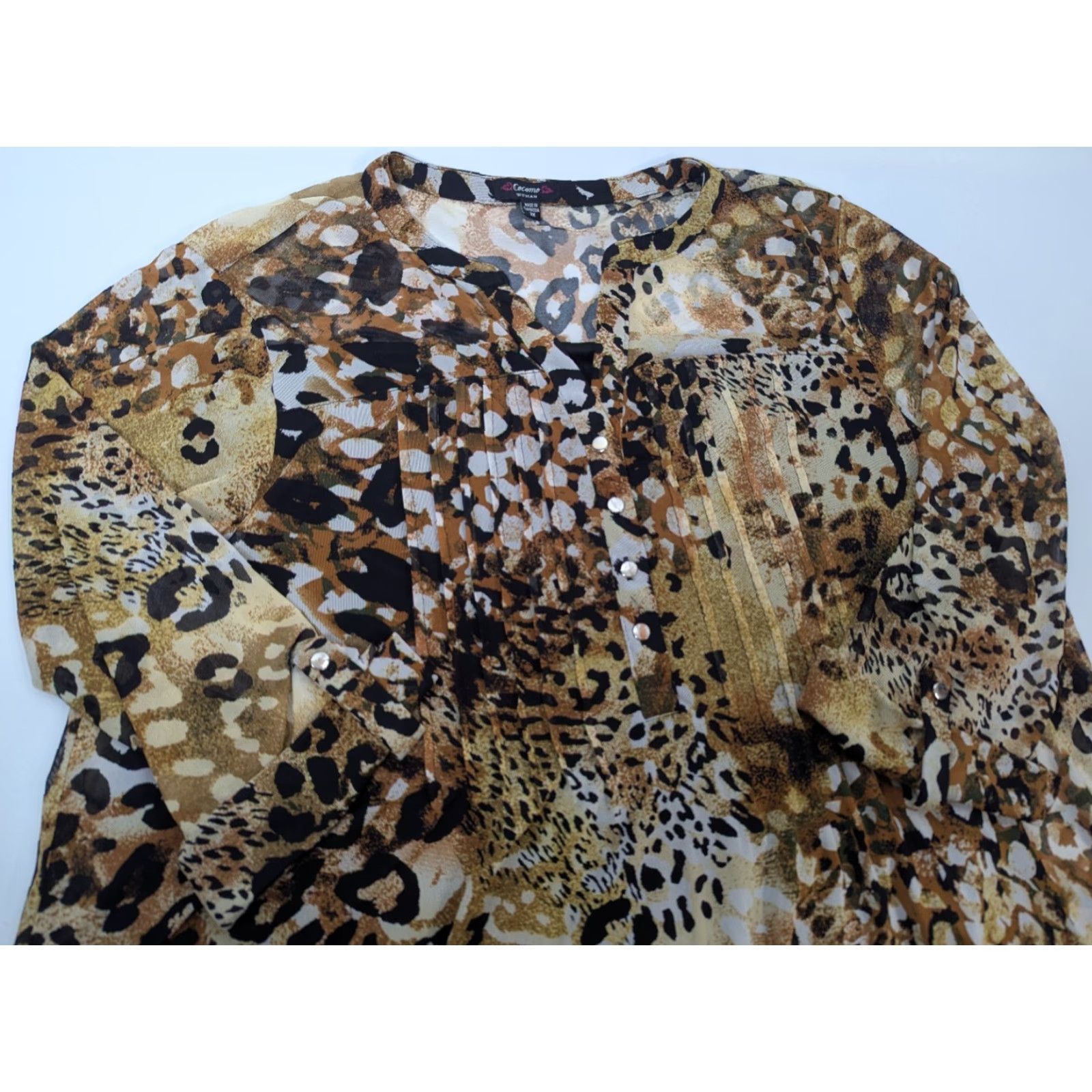 Vintage Cocomo Plus 3X Animal Print Shirt Women V-Neck Henley Button Top Roll Tab Sleeve Pintuck Pullover Casual Workwear Size XXL / US 16-18 / IT 52-54 - 6 Thumbnail