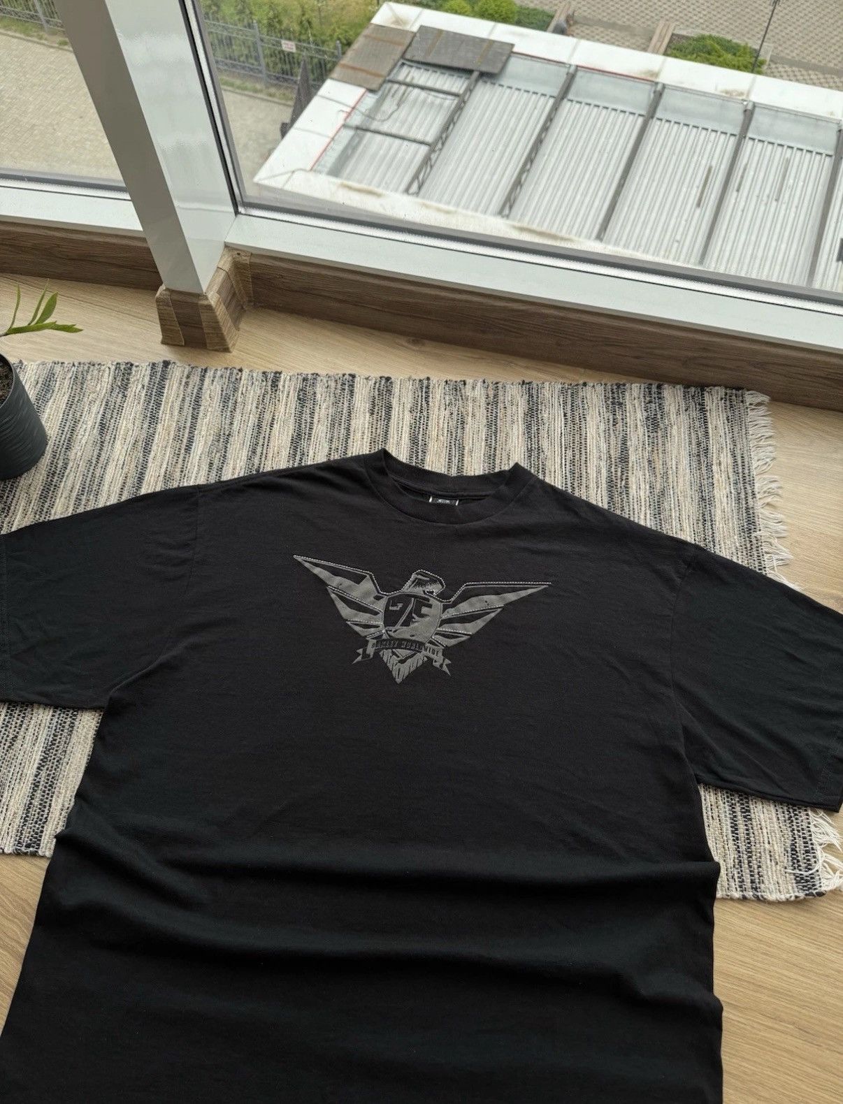 Oakley VINTAGE OAKLEY WORLDWIDE T-SHIRT BLACK Y2K OVERSIZED Size US XL / EU 56 / 4 - 2 Thumbnail