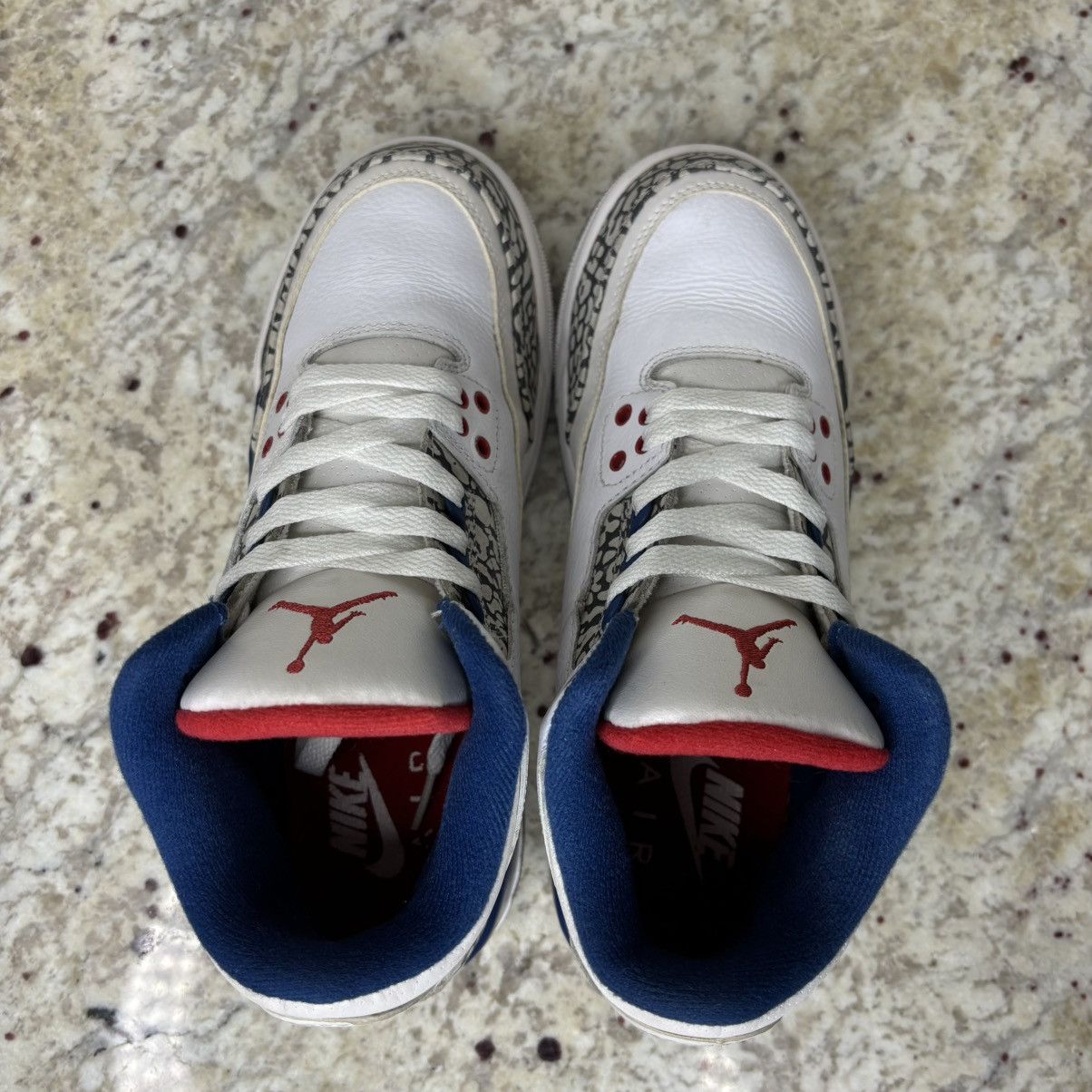 Jordan Brand Size 5.5 - Jordan 3 OG True Blue 2016 lighlty worn no box Size US 5.5 / EU 38 - 5 Thumbnail