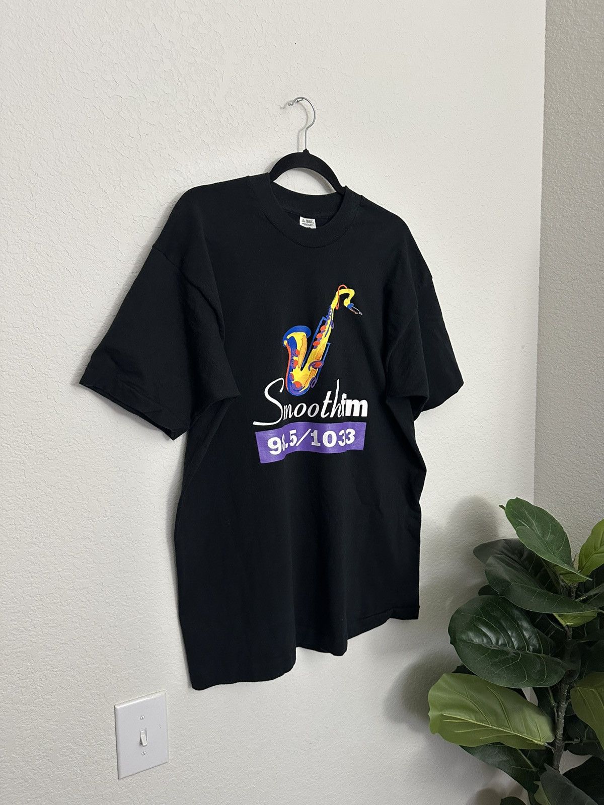 Band Tees × Vintage Vintage 90s Smooth FM Radio Station Promo Tshirt Saxophone Size US XL / EU 56 / 4 - 1 Thumbnail