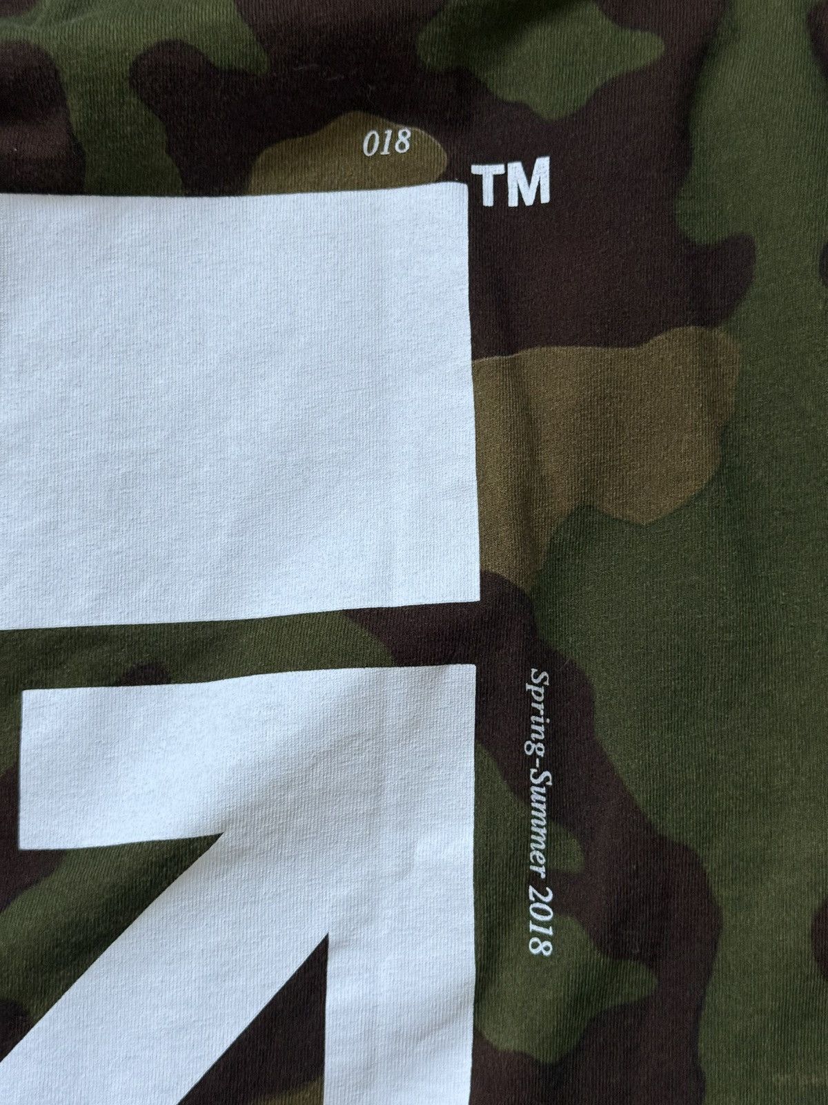 Off-White Off-White Camo Arrows T-shirt Size US L / EU 52-54 / 3 - 16 Thumbnail