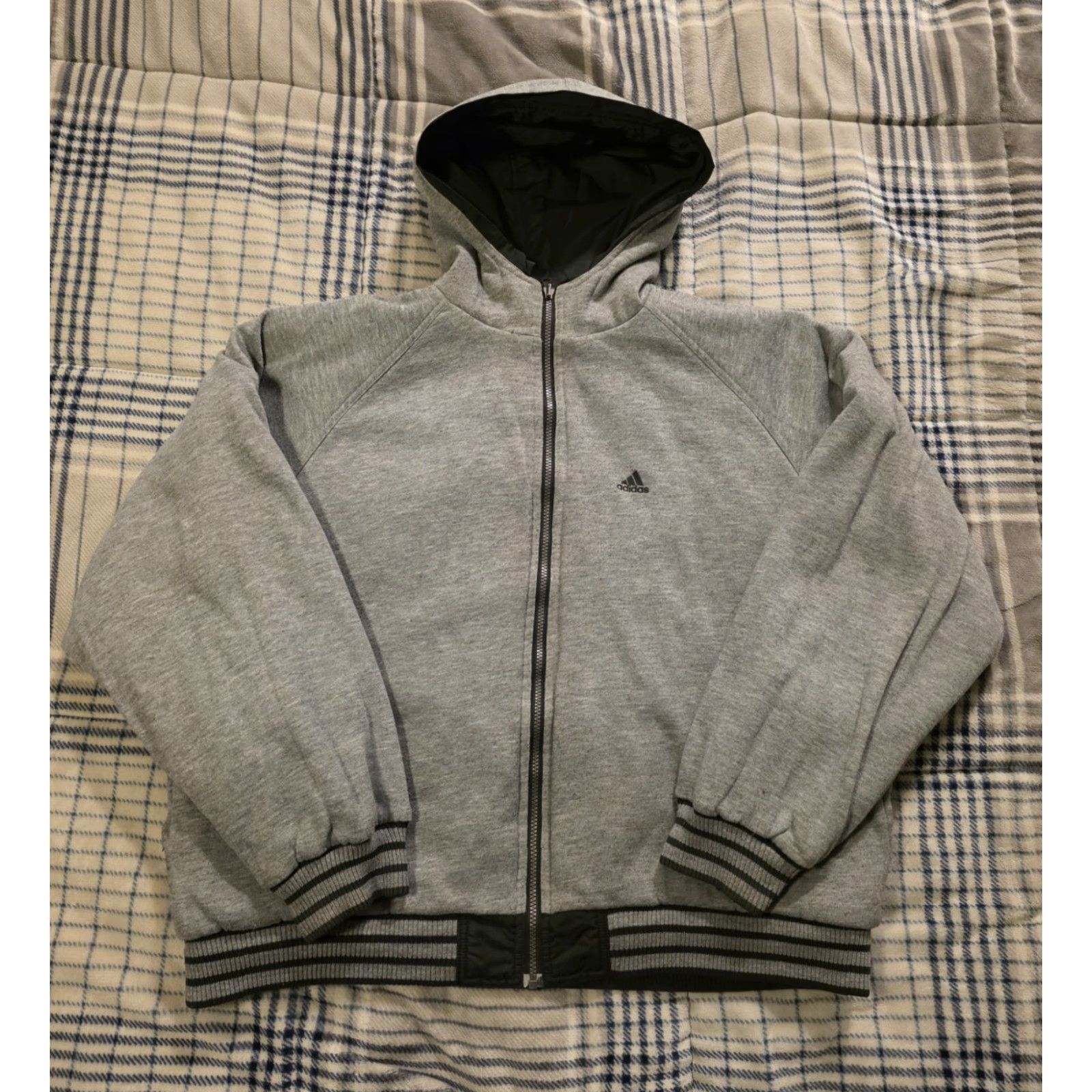 Adidas VINTAGE Adidas Reversible Bomber Jacket Men's XL Forest Green/Gray Hooded Zip Full Zip 90s Sports Retro Light Weight Winter Fall Spring Walking Hiking Size US XL / EU 56 / 4 - 4 Thumbnail