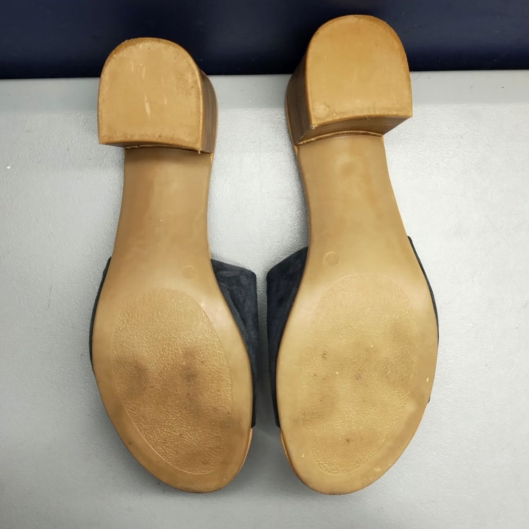 Vintage Mila Paoli Slide Sandals Womens US Size 8 Tan Navy Block Heel Comfort Slip On Size Womens 8 Tan Navy Slide Sandals Size US 8 / IT 38 - 6 Thumbnail