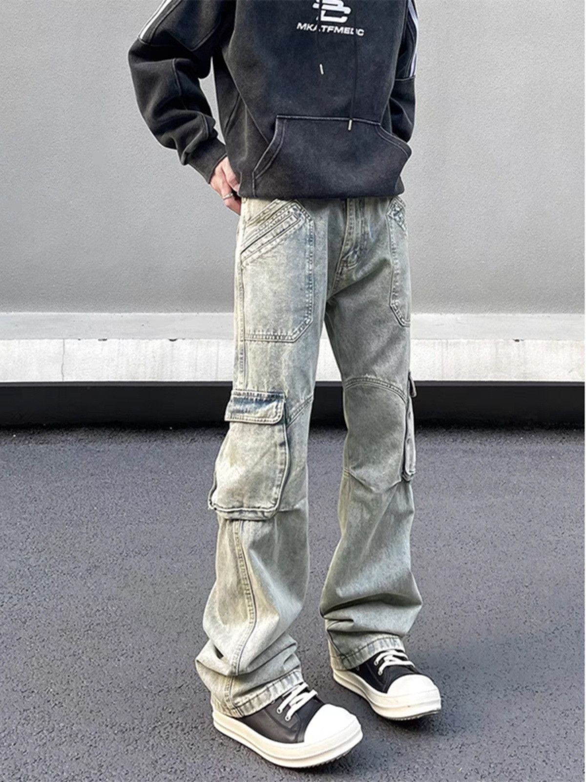 Japanese Brand Men's hip-hop straight leg multi-pocket flared jeans Size US 32 / EU 48 - 2 Thumbnail