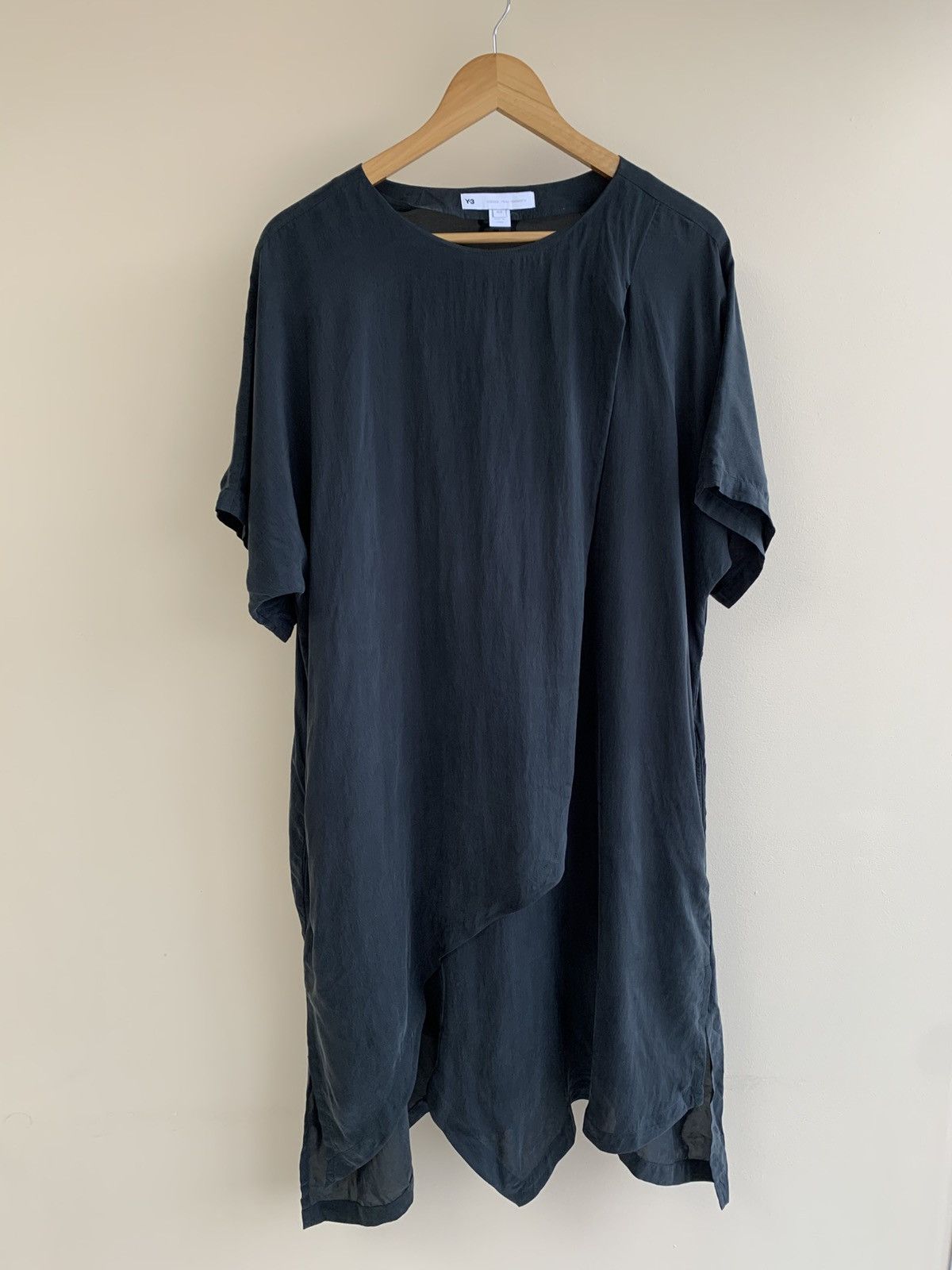 Y-3 Y-3 Black Sanded Cupro Tee Dress Size M / US 6-8 / IT 42-44 - 1 Thumbnail