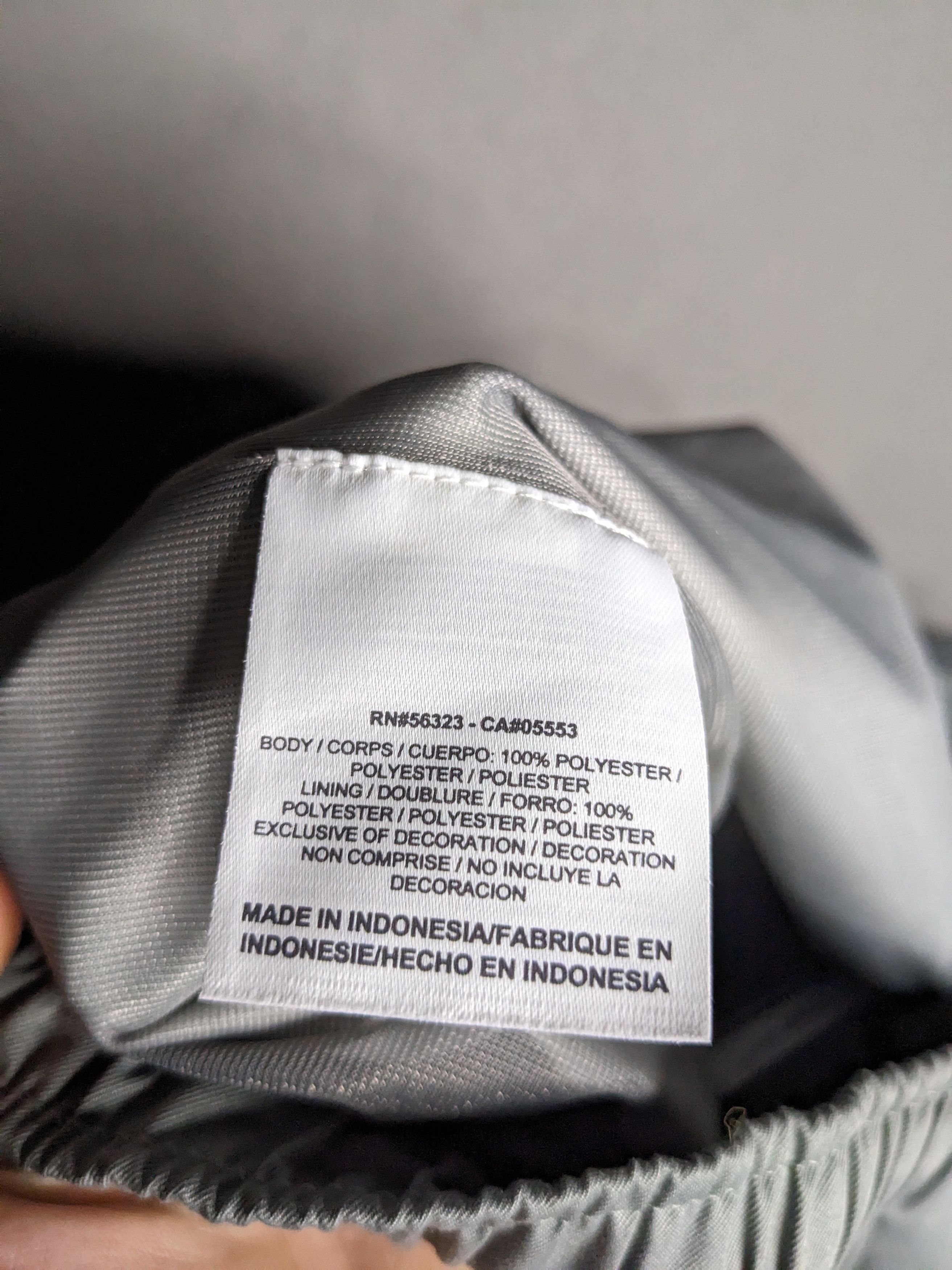 Nike VTG Nike Golf Storm Fit Pants XL Mesh Lined Waterproof Y2K Size US 36 / EU 52 - 13 Thumbnail