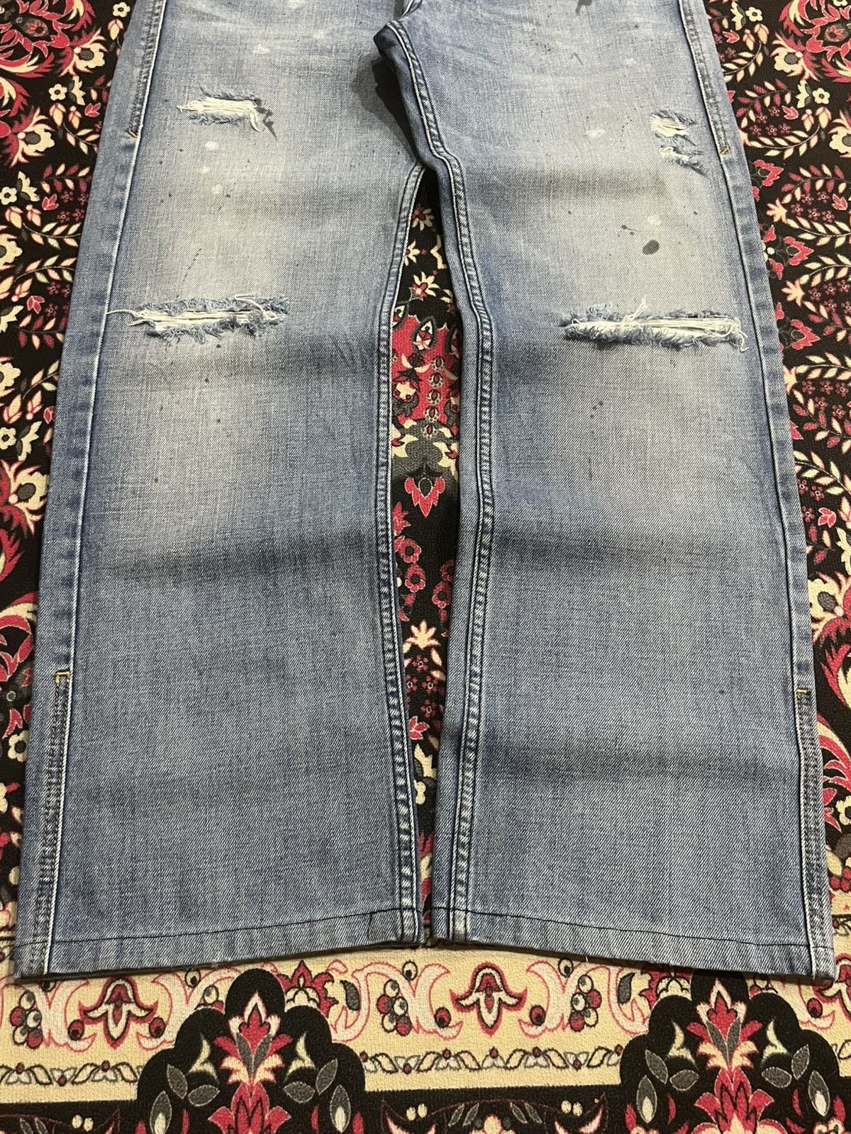 Diesel Vintage Diesel “Busky” Distressed Paint Splat Loose Fit Jean Size US 31 - 12 Thumbnail