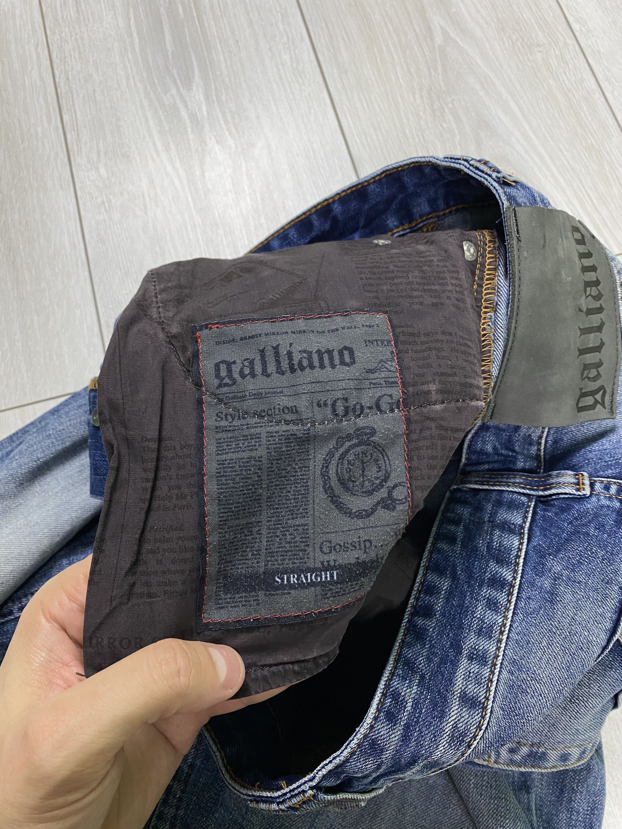 John Galliano Vintage John Galliano distressed straight jeans size 32 Size US 32 / EU 48 - 12 Thumbnail