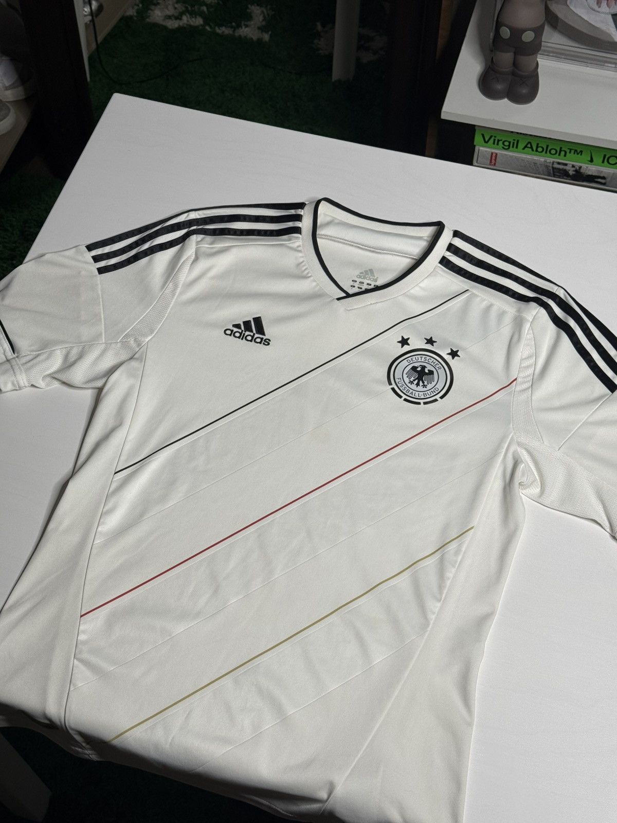 Adidas VINTAGE Y2K Adidas Germany Kit "White" [ M ] PREOWNED Size US M / EU 48-50 / 2 - 1 Thumbnail
