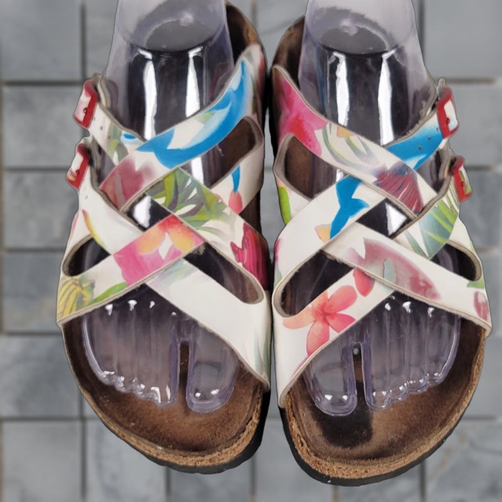 Birkenstock Birkenstock Birki's Sandals 240 White Slip On Leather Cork Adjustable Strap Women 7 US 37 EU 38 Slide Flat Pattern Solid Size US 7 / IT 37 - 1 Thumbnail