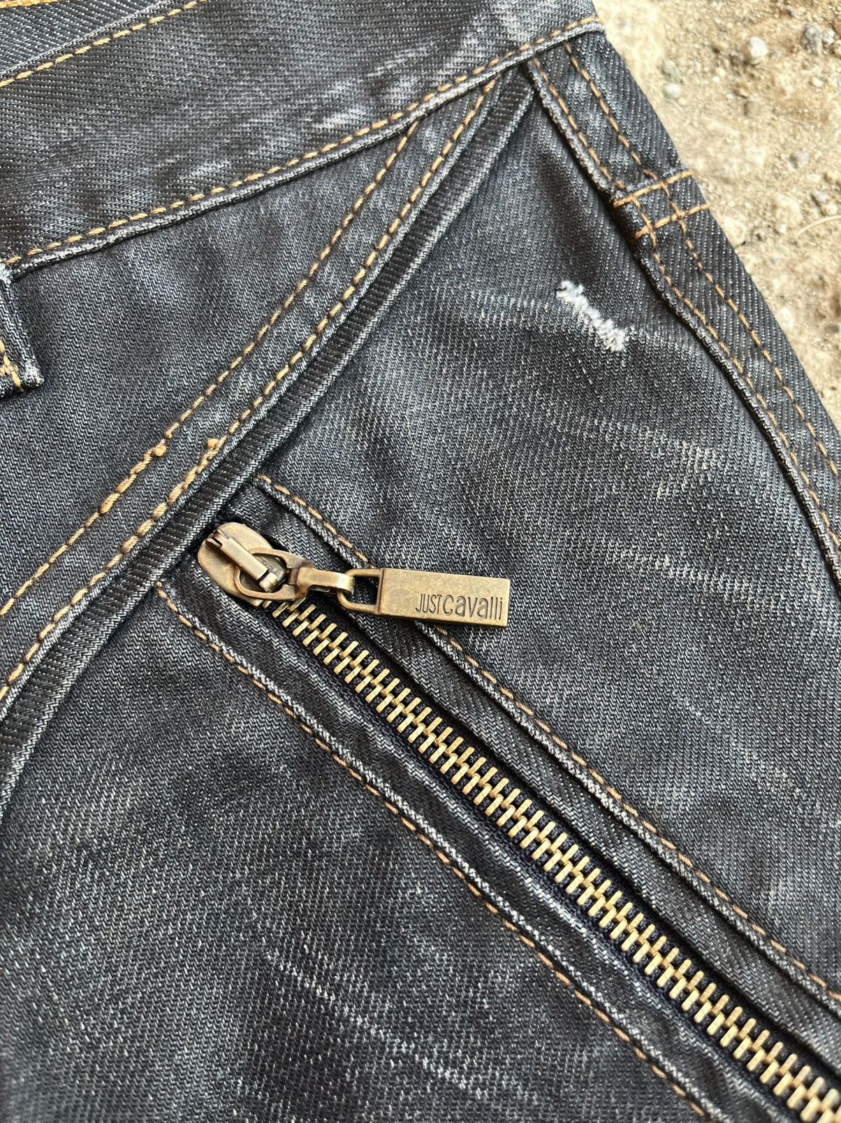Just Cavalli AW2007 JUST CAVALLI BLACK WAXED SPIRAL JEANS Size US 31 - 9 Thumbnail