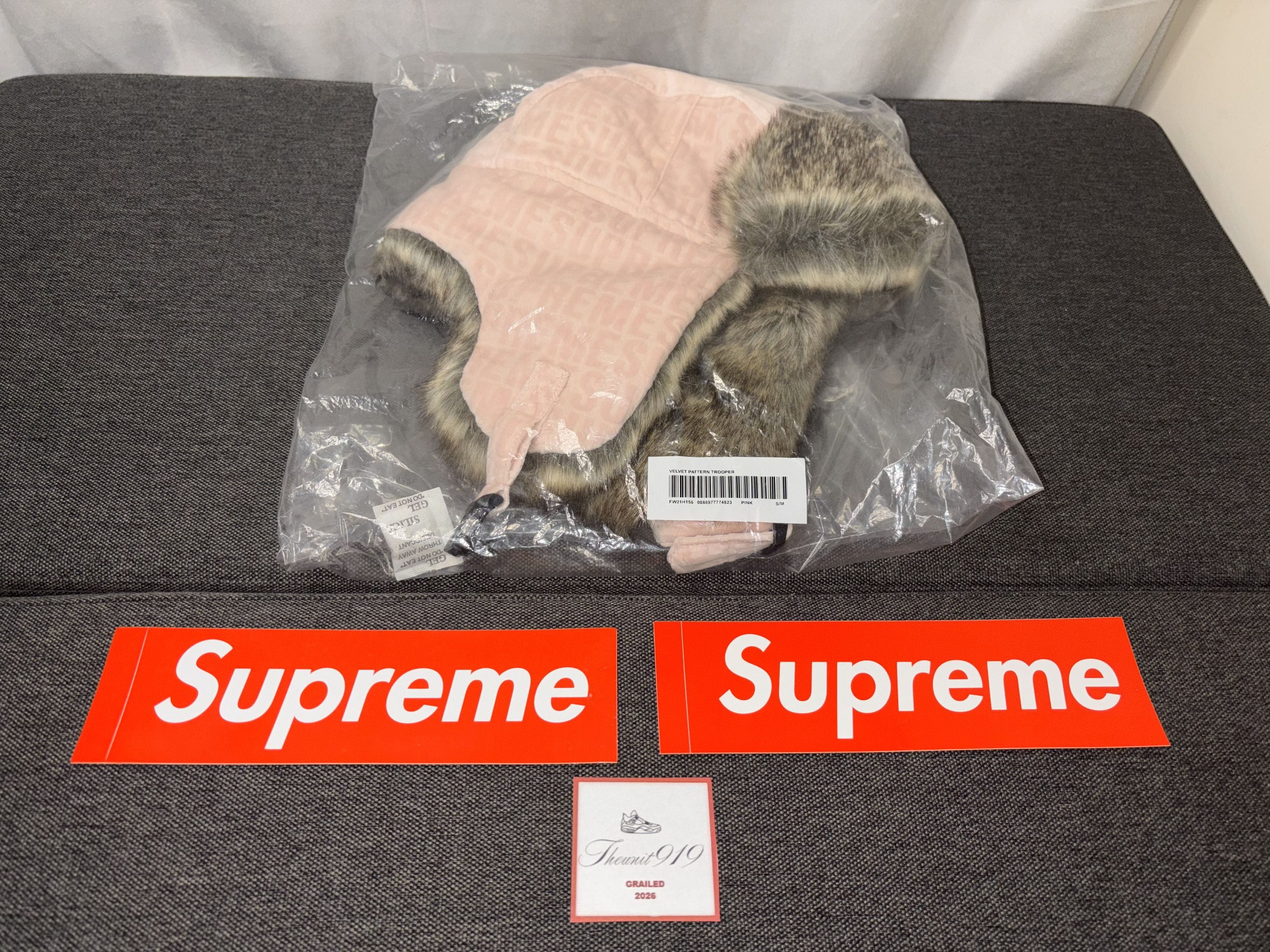 Supreme SUPREME Velvet Pattern Trooper Pink S/M FW21 FW21H156 Size ONE SIZE - 1 Thumbnail