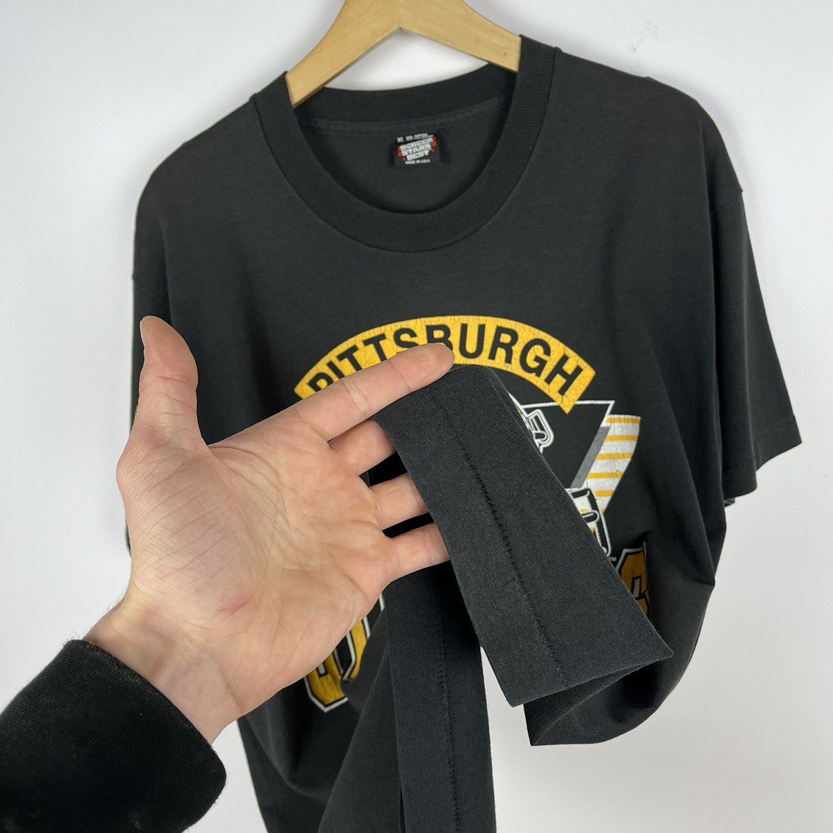 NFL Vintage NFL Pittsburg Stillers single stitch tee 90’s Size US XL / EU 56 / 4 - 7 Thumbnail